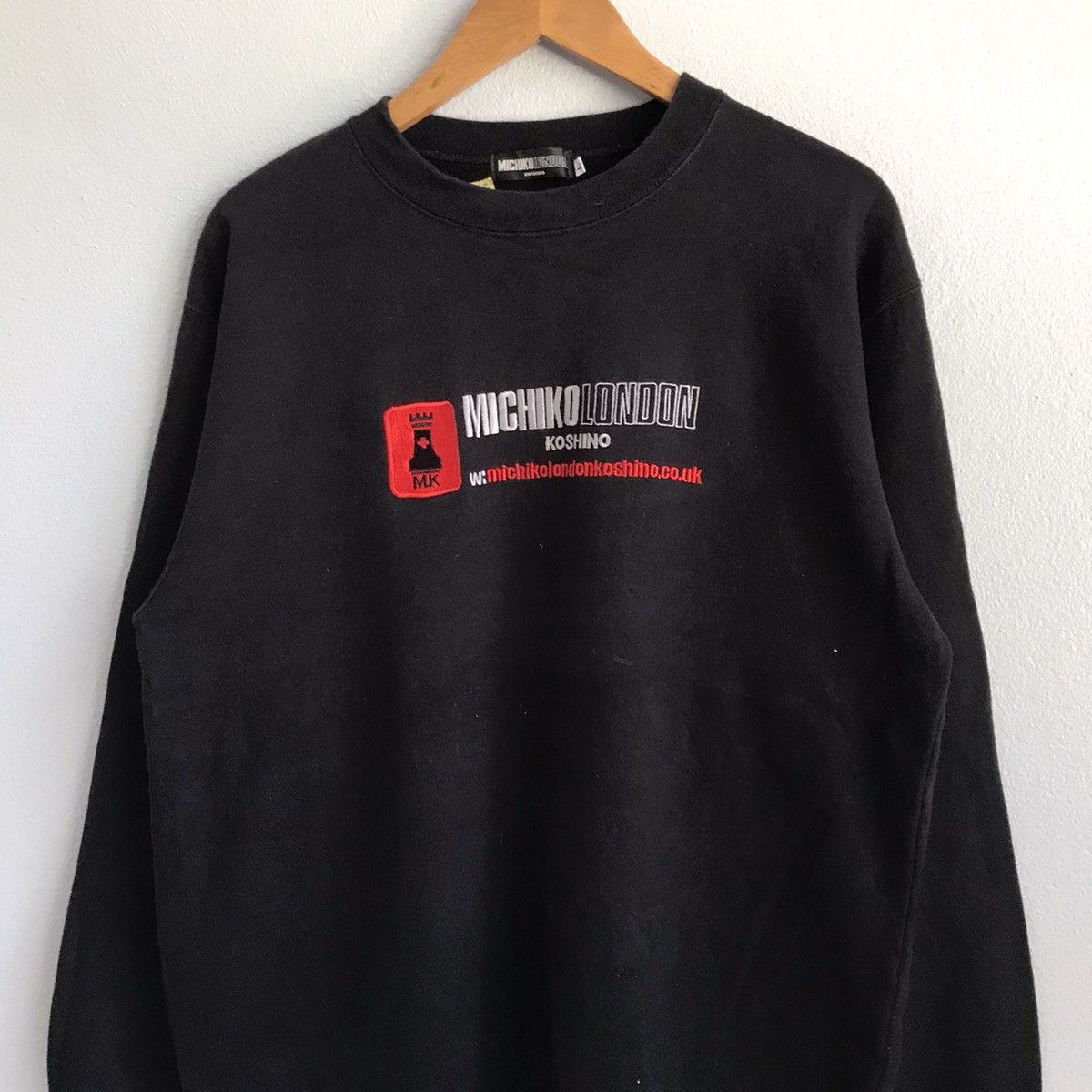 Michiko Koshino London Michiko Koshino London embroidered black sweatshirt Size US L / EU 52-54 / 3 - 3 Thumbnail