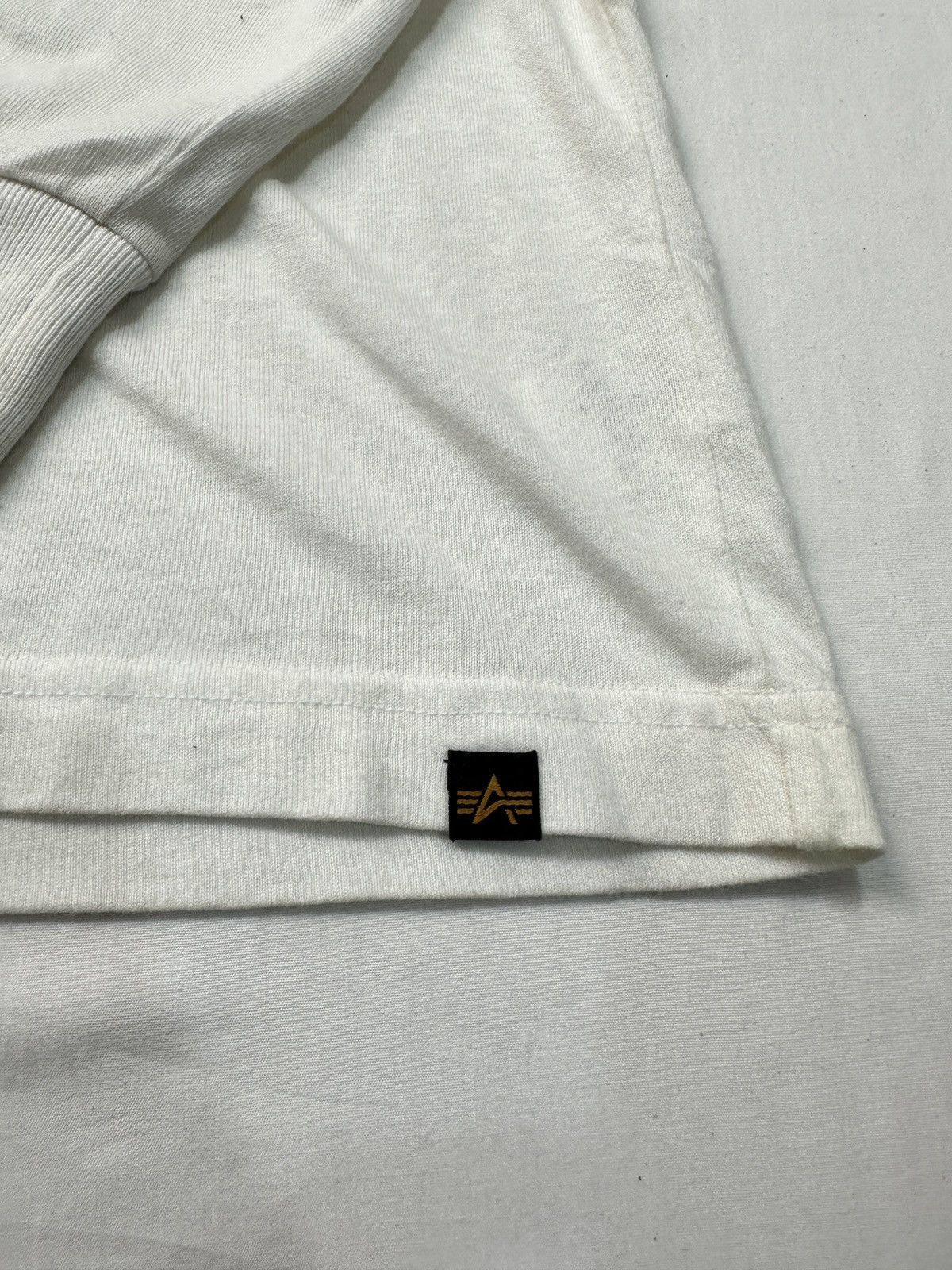 Alpha Industries Alpha Industries long sleave single pocket tshirt Size US M / EU 48-50 / 2 - 14 Thumbnail