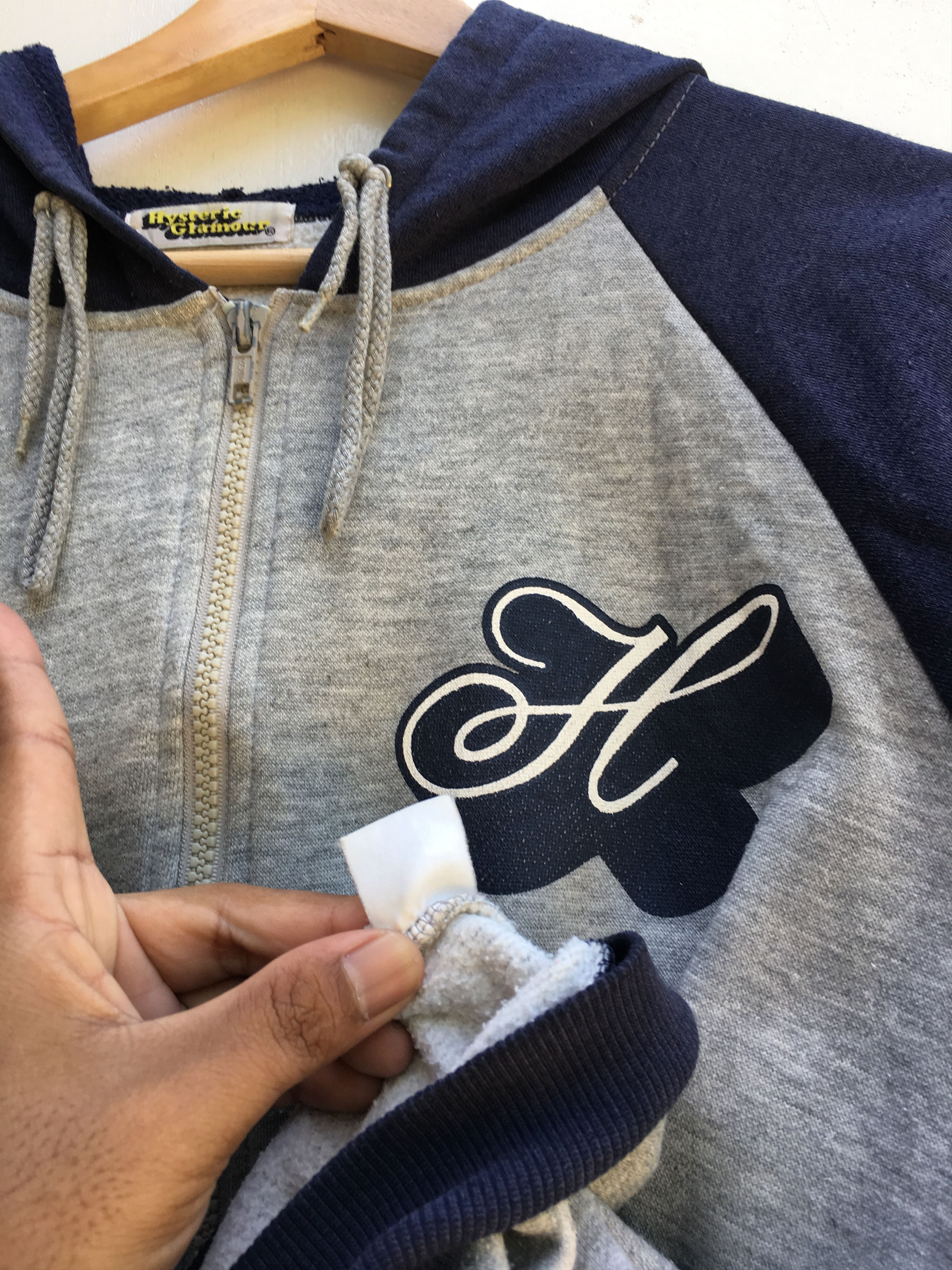 Hysteric Glamour Rare Vtg Hysteric Glamour Big Logo Zipper Hoodie Size US S / EU 44-46 / 1 - 12 Thumbnail