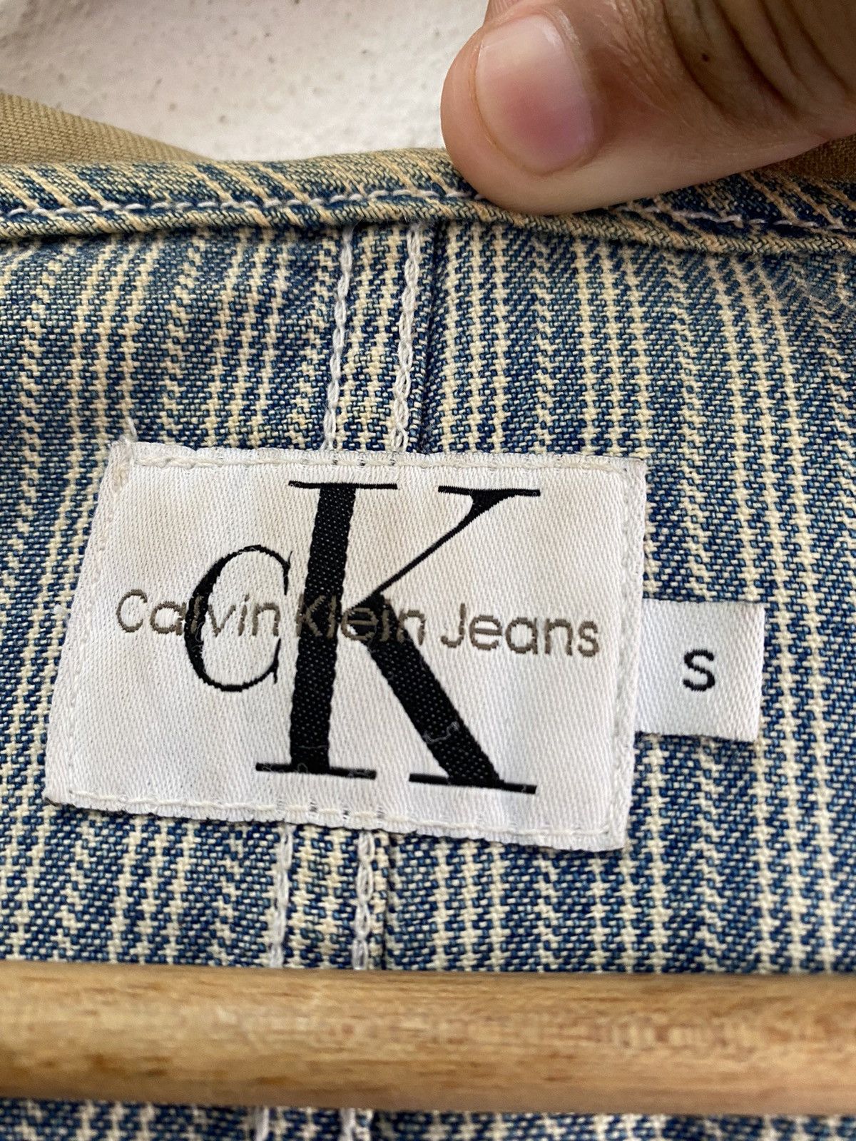 Calvin Klein CALVIN KLEIN BLUE HICKORY STRIPE DISTRESSED CHORE JACKET Size US M / EU 48-50 / 2 - 6 Thumbnail