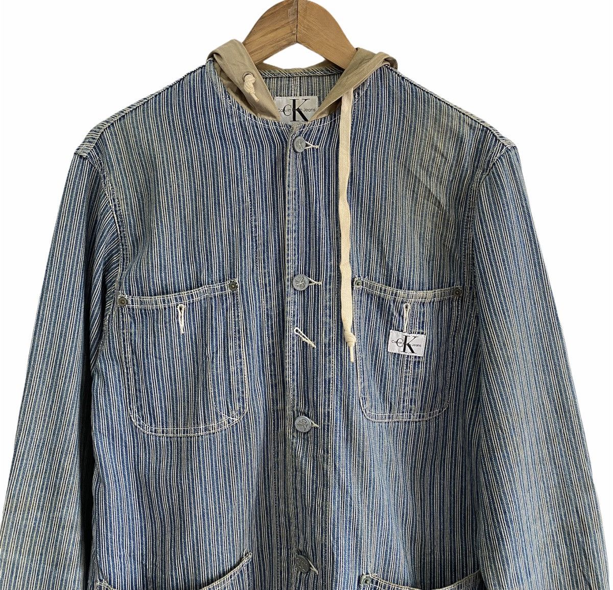 Calvin Klein CALVIN KLEIN BLUE HICKORY STRIPE DISTRESSED CHORE JACKET Size US M / EU 48-50 / 2 - 2 Thumbnail
