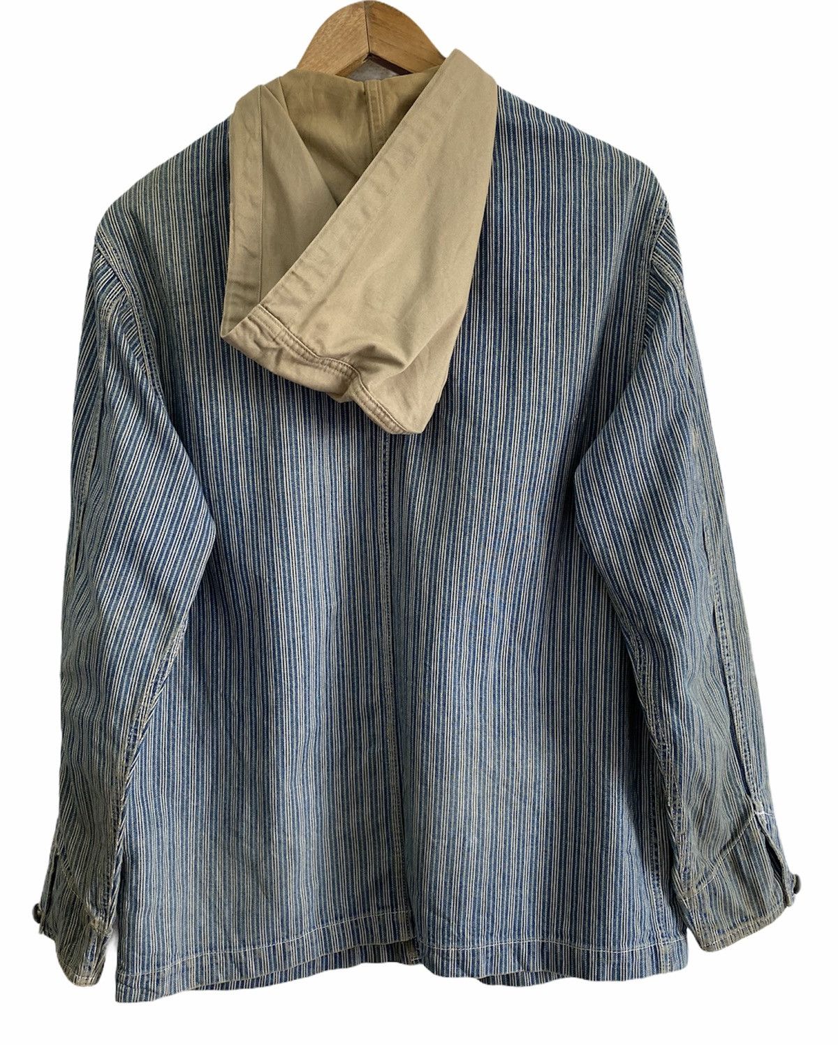 Calvin Klein CALVIN KLEIN BLUE HICKORY STRIPE DISTRESSED CHORE JACKET Size US M / EU 48-50 / 2 - 5 Thumbnail