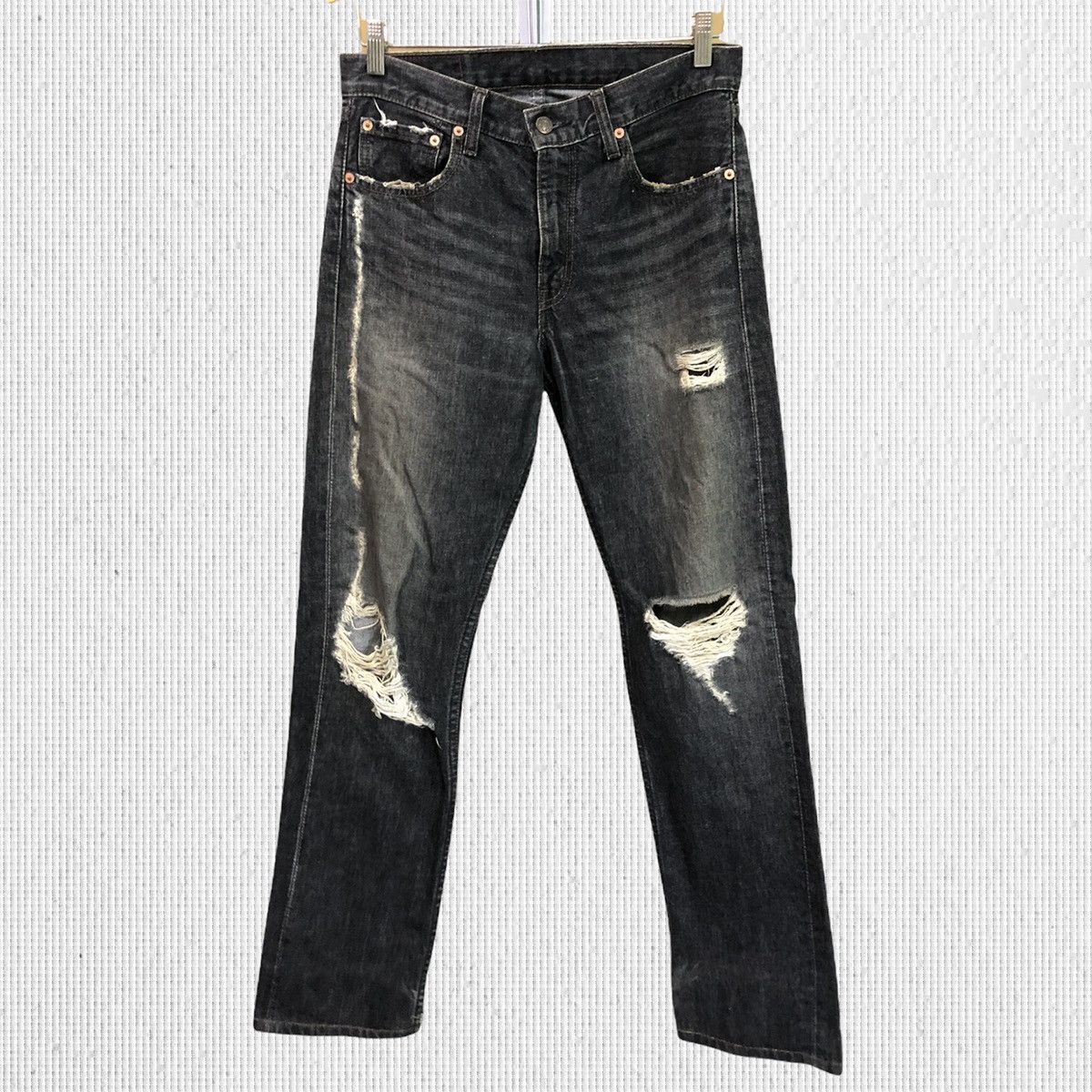 Vintage Levis 505 Distressed Denim Jeans