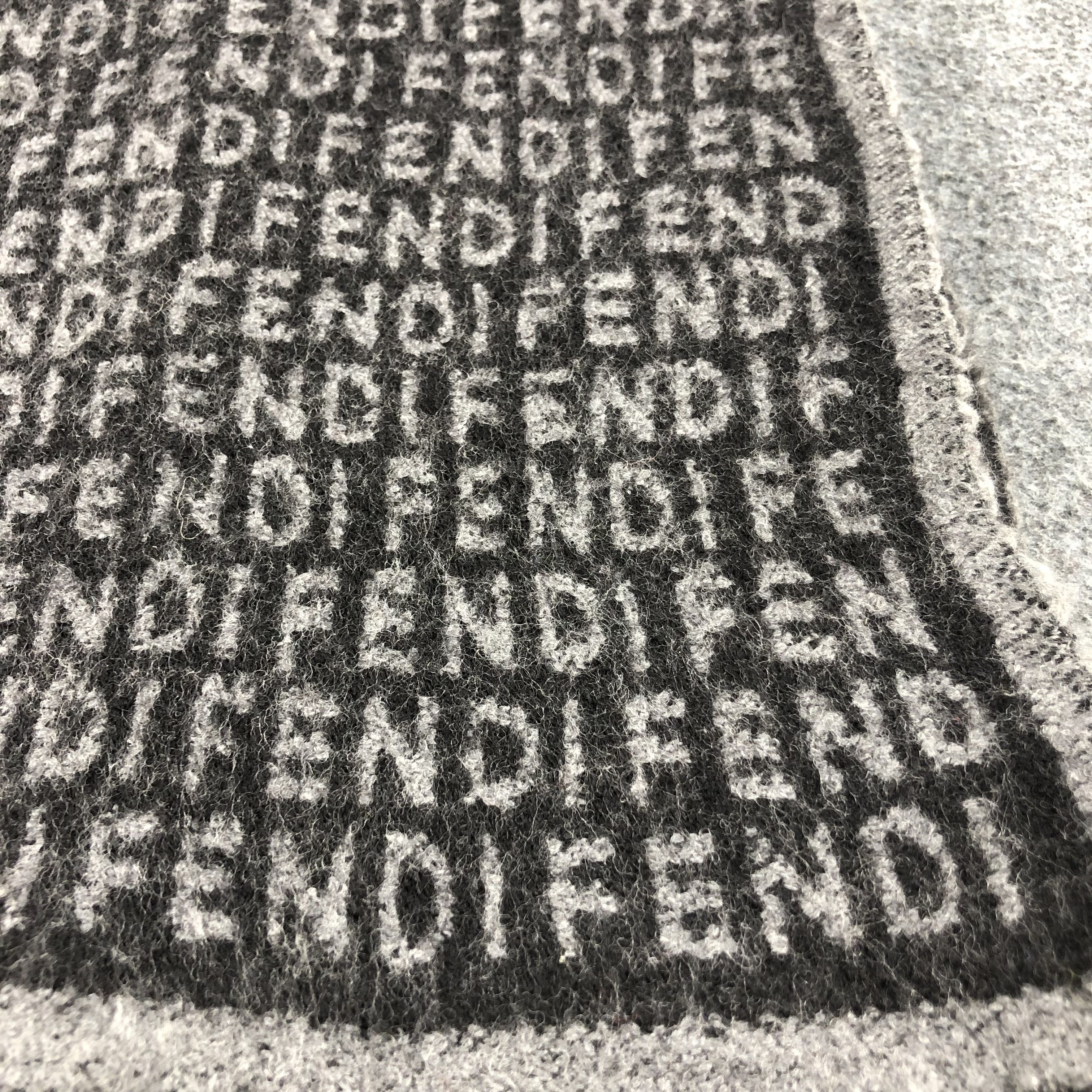 Fendi Fendi Full Print Spells Wool Scarf Muffler V741 Size ONE SIZE - 4 Thumbnail