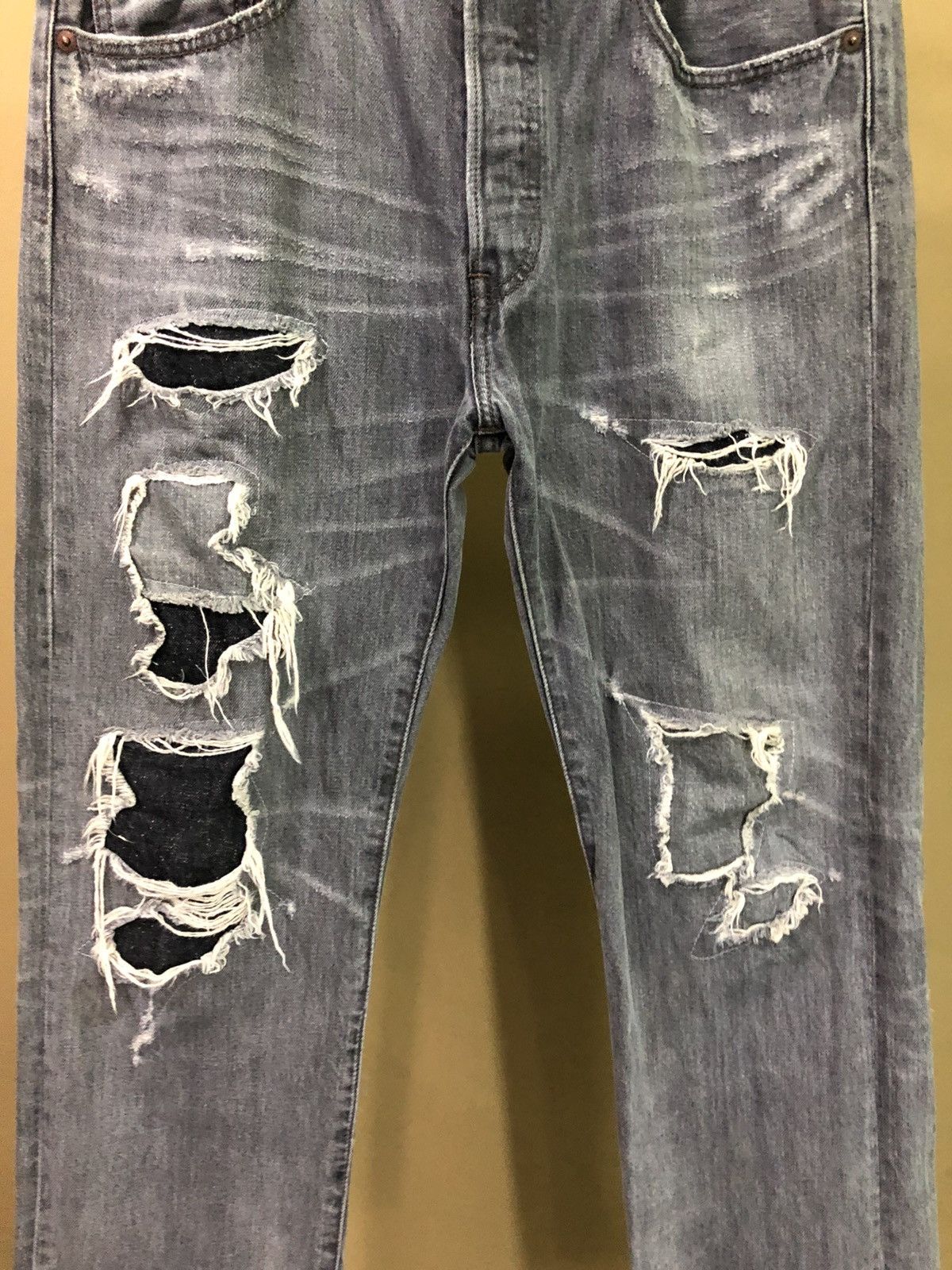 Levi's Vintage Levis 501 Distressed Denim Jeans Size US 32 / EU 48 - 3 Thumbnail
