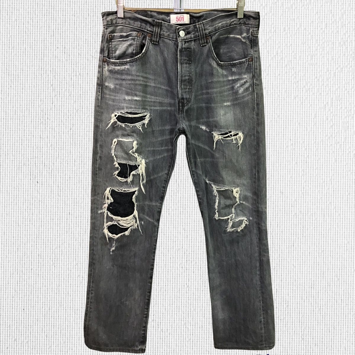 Vintage Levis 501 Distressed Denim Jeans