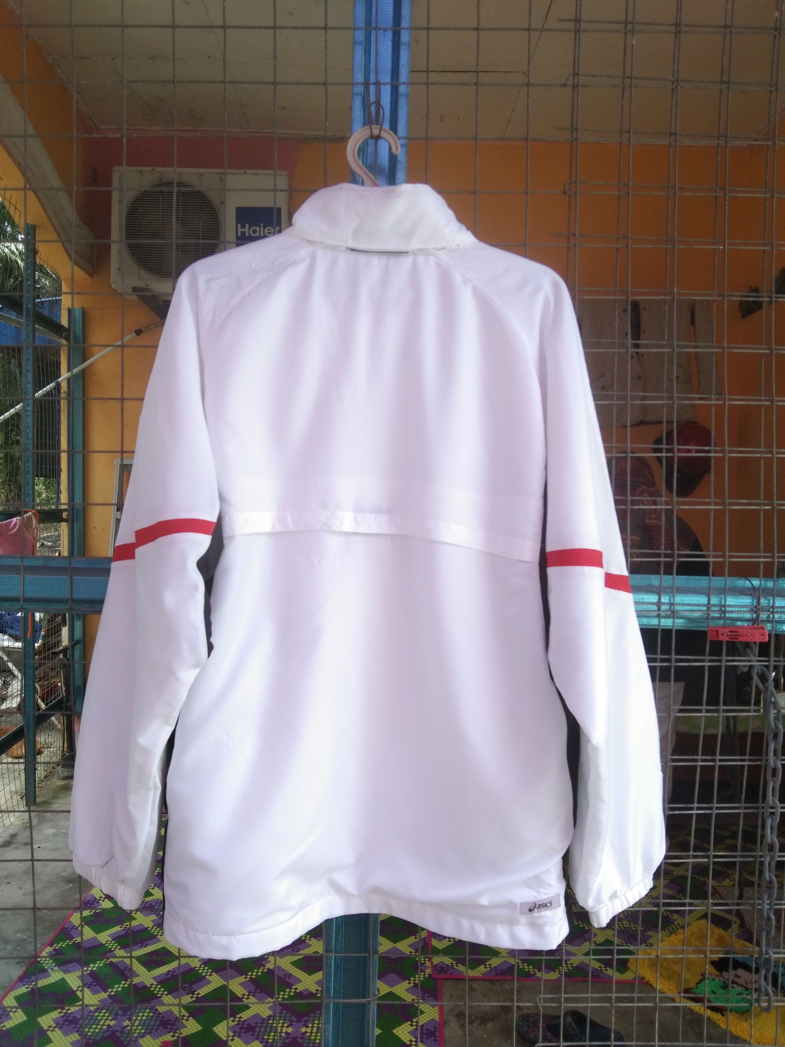 Asics VINTAGE ASICS LIGHTLAYERS JACKET Size US L / EU 52-54 / 3 - 5 Thumbnail