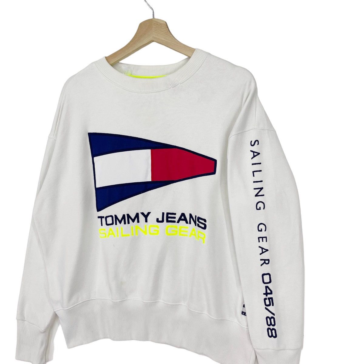Tommy Hilfiger × Tommy Jeans × Vintage 90’s Tommy Sailing Gear Sweatshirts Size US M / EU 48-50 / 2 - 4 Thumbnail