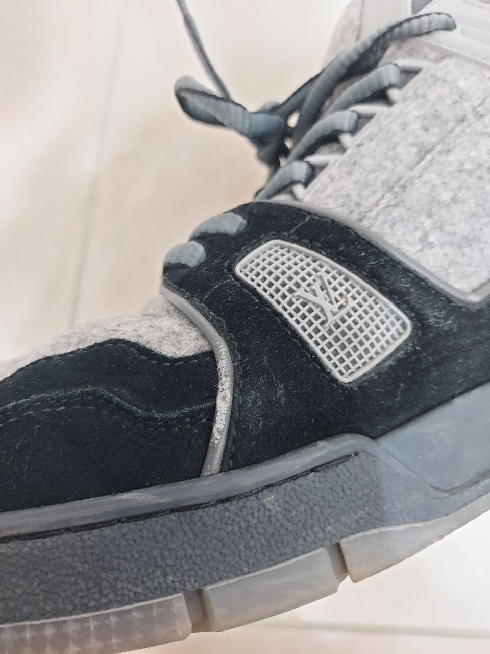 Louis Vuitton Grey Black Trainer Sneaker Low Size US 10.5 / EU 43-44 - 6 Thumbnail