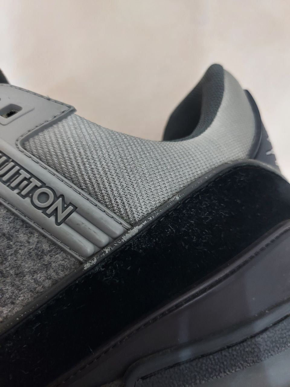 Louis Vuitton Grey Black Trainer Sneaker Low Size US 10.5 / EU 43-44 - 7 Thumbnail