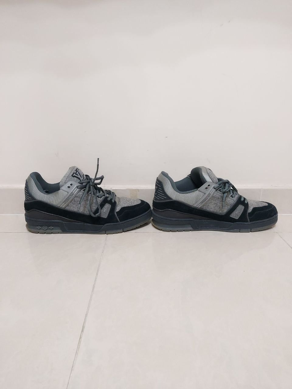 Louis Vuitton Grey Black Trainer Sneaker Low Size US 10.5 / EU 43-44 - 5 Thumbnail