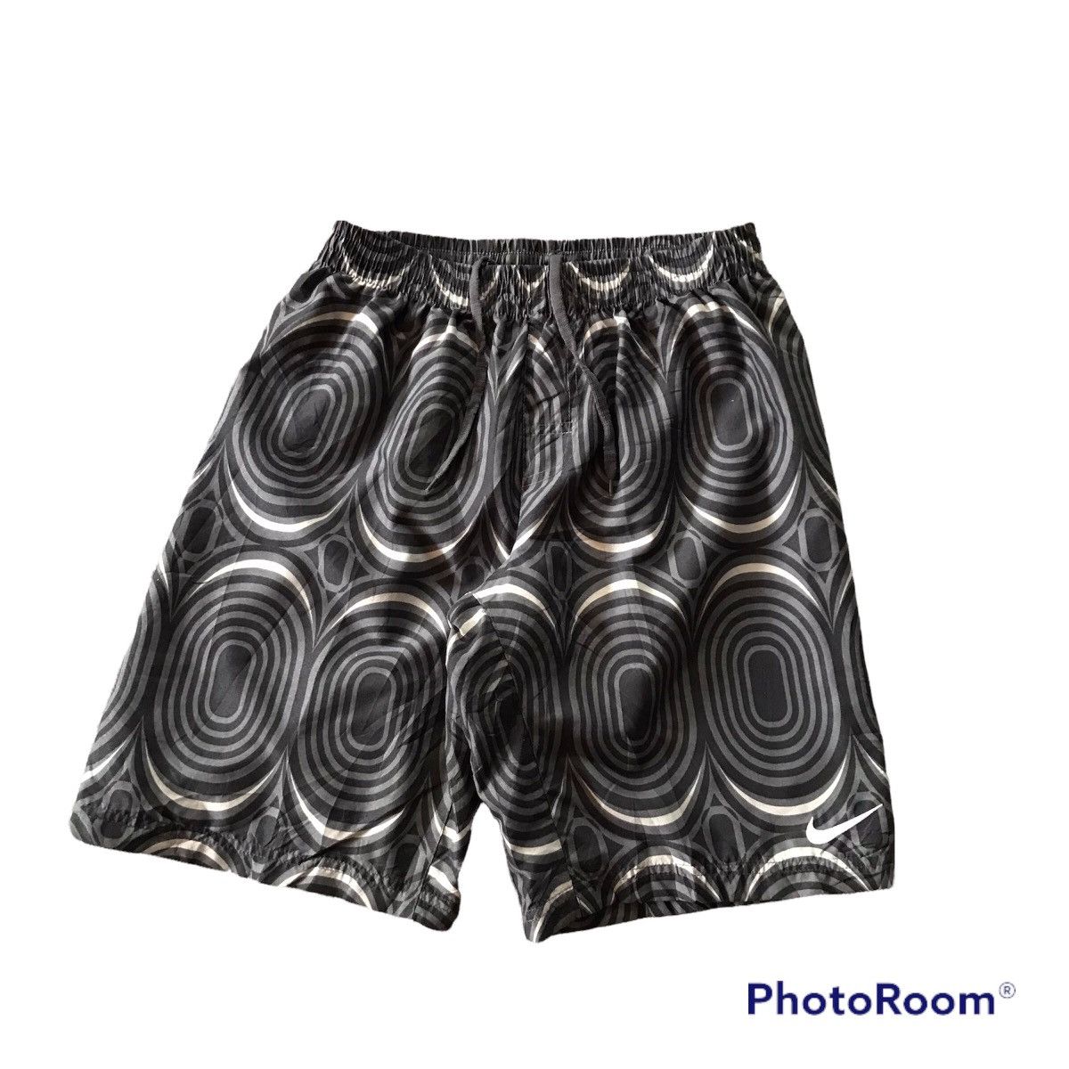 Nike × Vintage NIKE WINDBREAKER SHORT PANTS Size US 32 / EU 48 - 1 Thumbnail