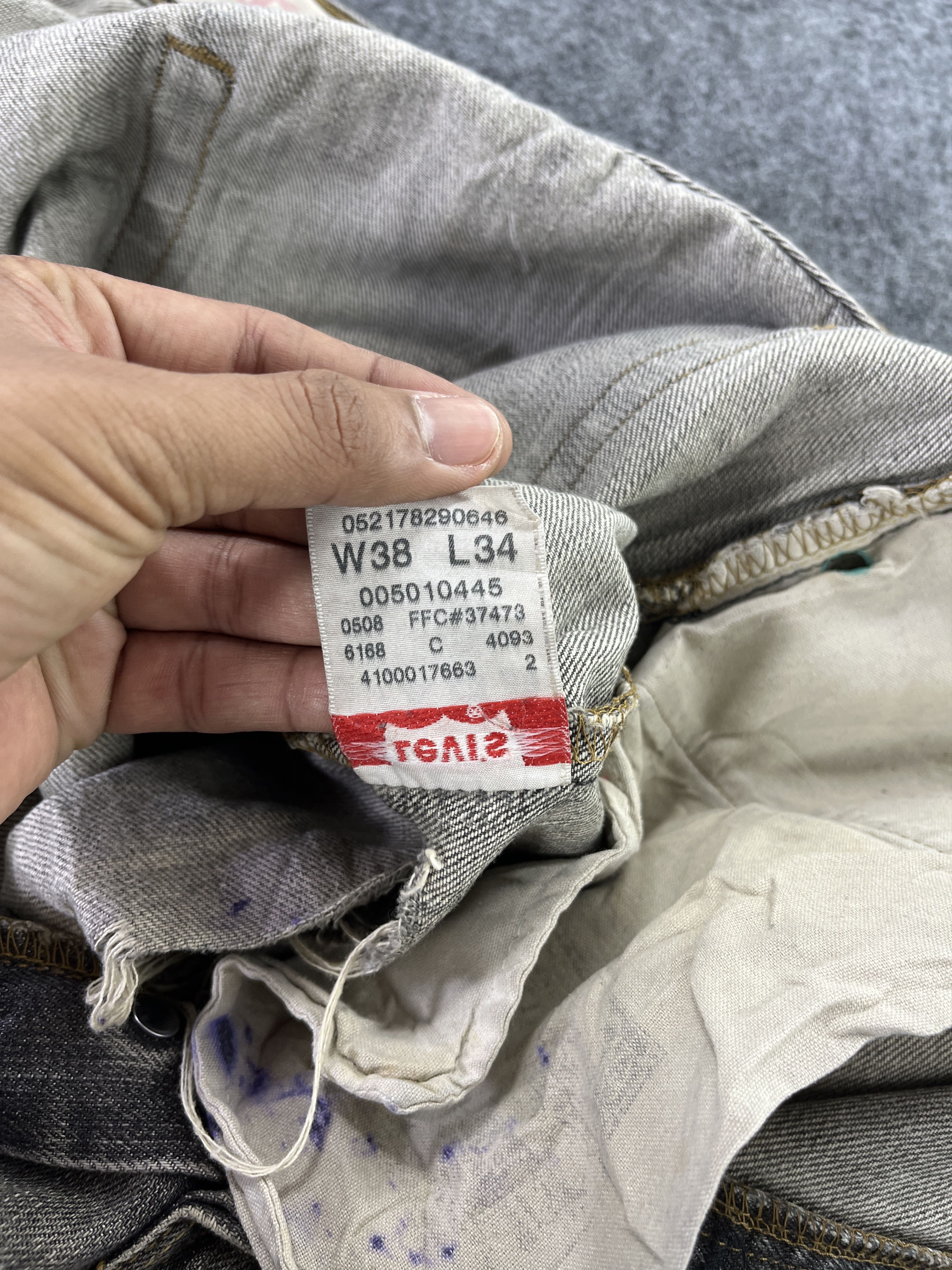 Levi's Vintage Levis 501 Ripped Jeans - J770 Size US 38 / EU 54 - 13 Thumbnail