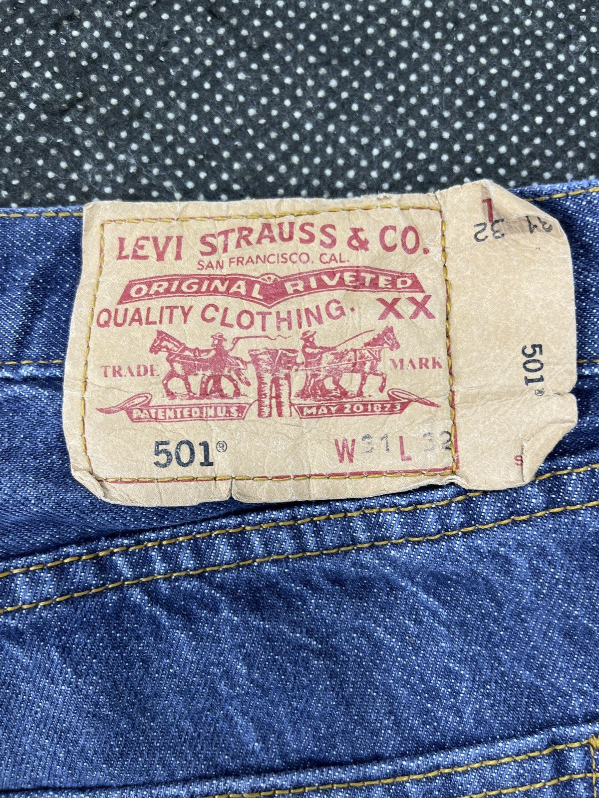 Levi's Vintage Blue Wash Levi's 501 Distressed Jeans - J731 Size US 31 - 11 Thumbnail