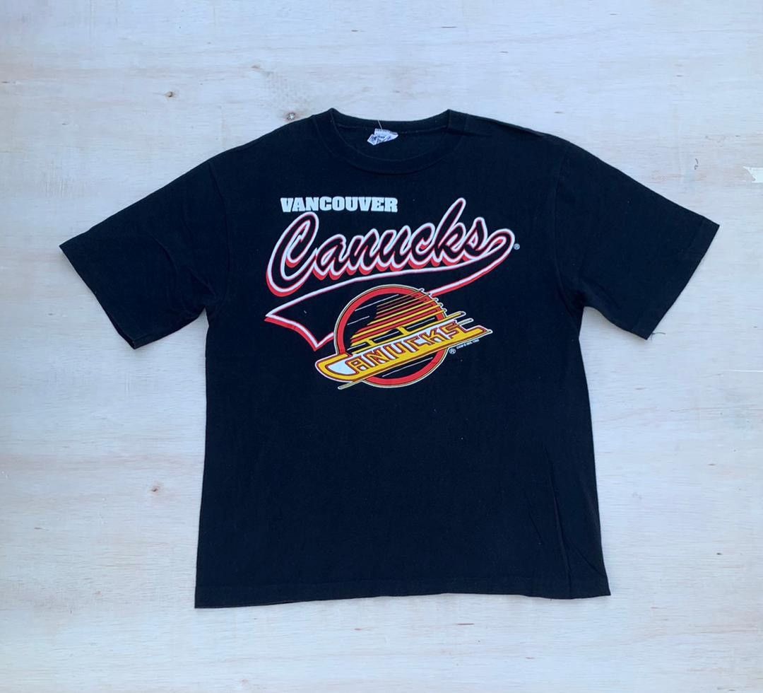 Vintage Vintage Tee Vancouver Canucks ( A 13 ) Size US L / EU 52-54 / 3 - 1 Thumbnail