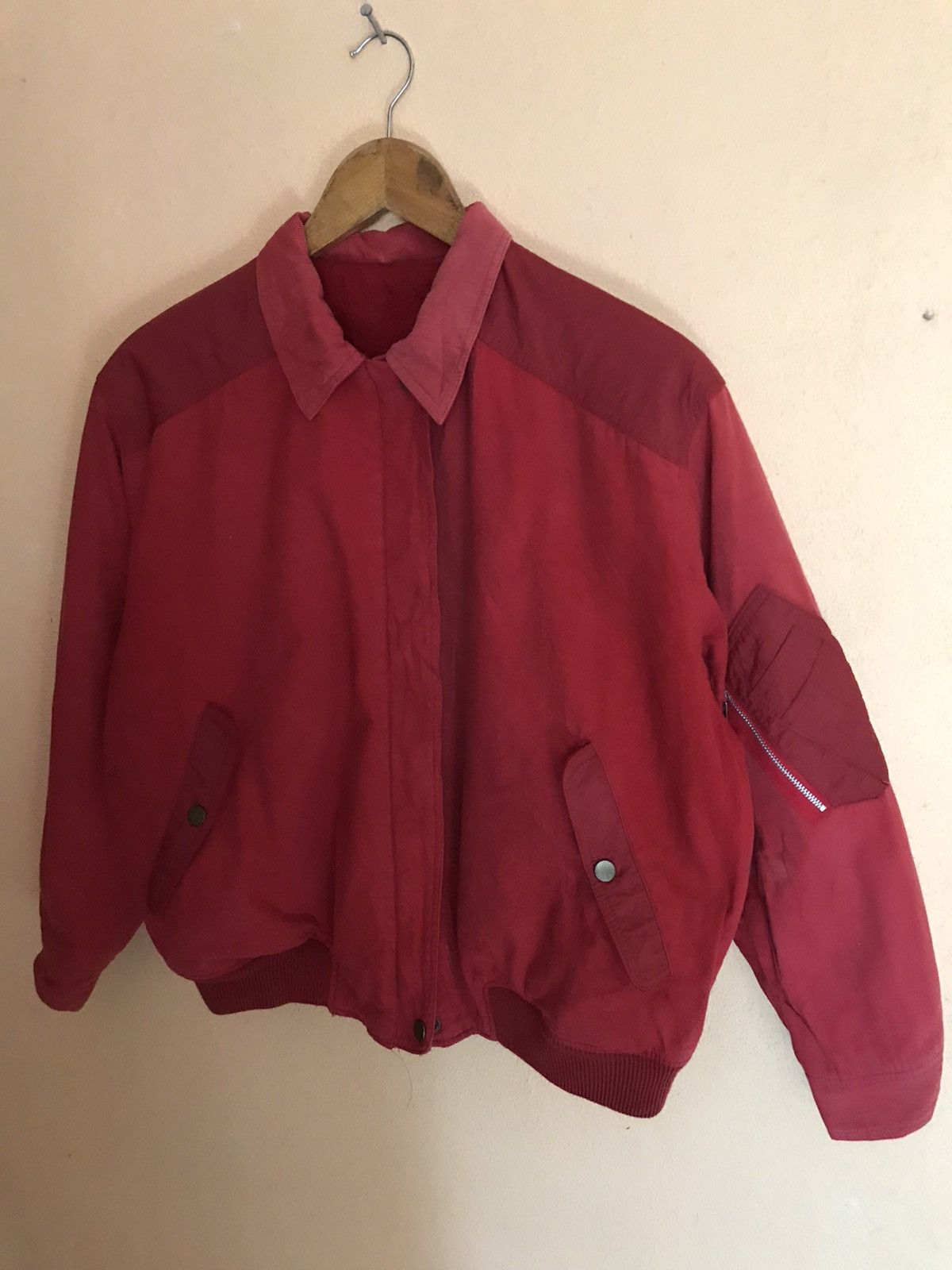Japanese Brand × Vintage RED BOMBERS JACKET NICE DESIGN Size US M / EU 48-50 / 2 - 3 Thumbnail