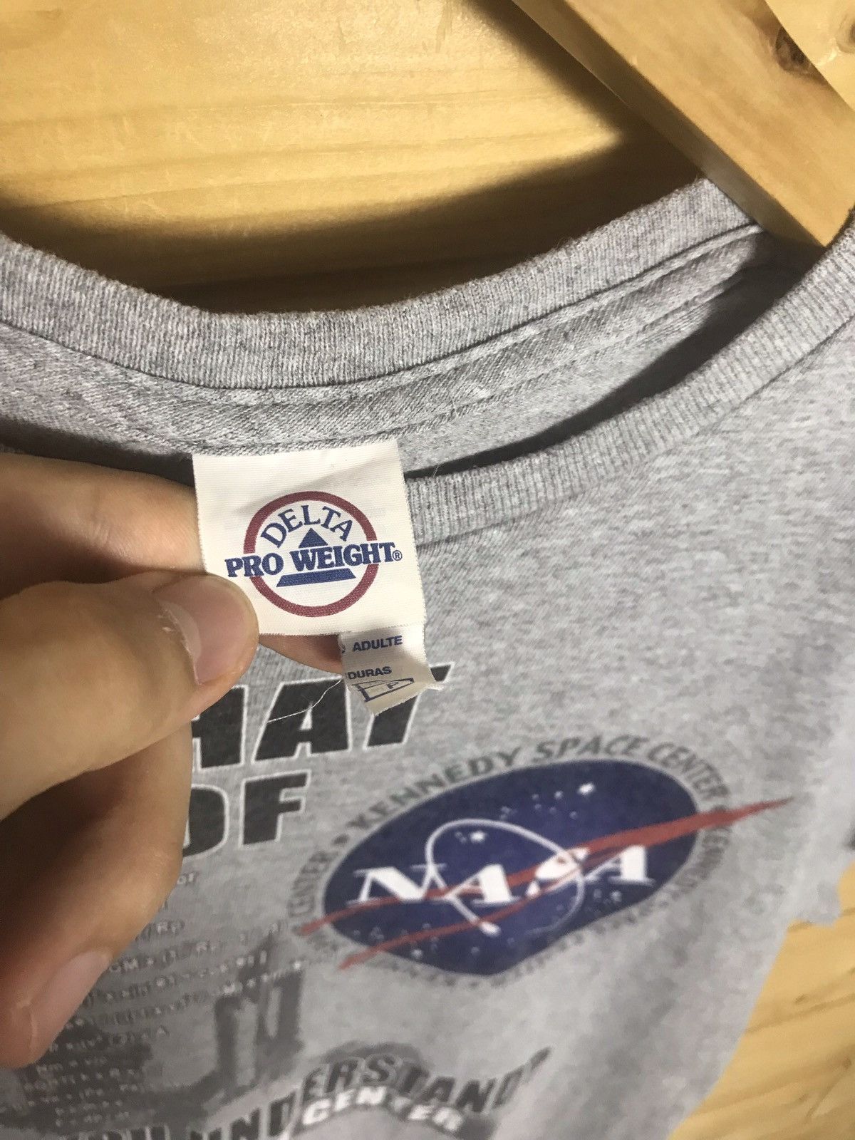 Vintage Nasa Kennedy Space Center t-shirt Size US S / EU 44-46 / 1 - 6 Thumbnail