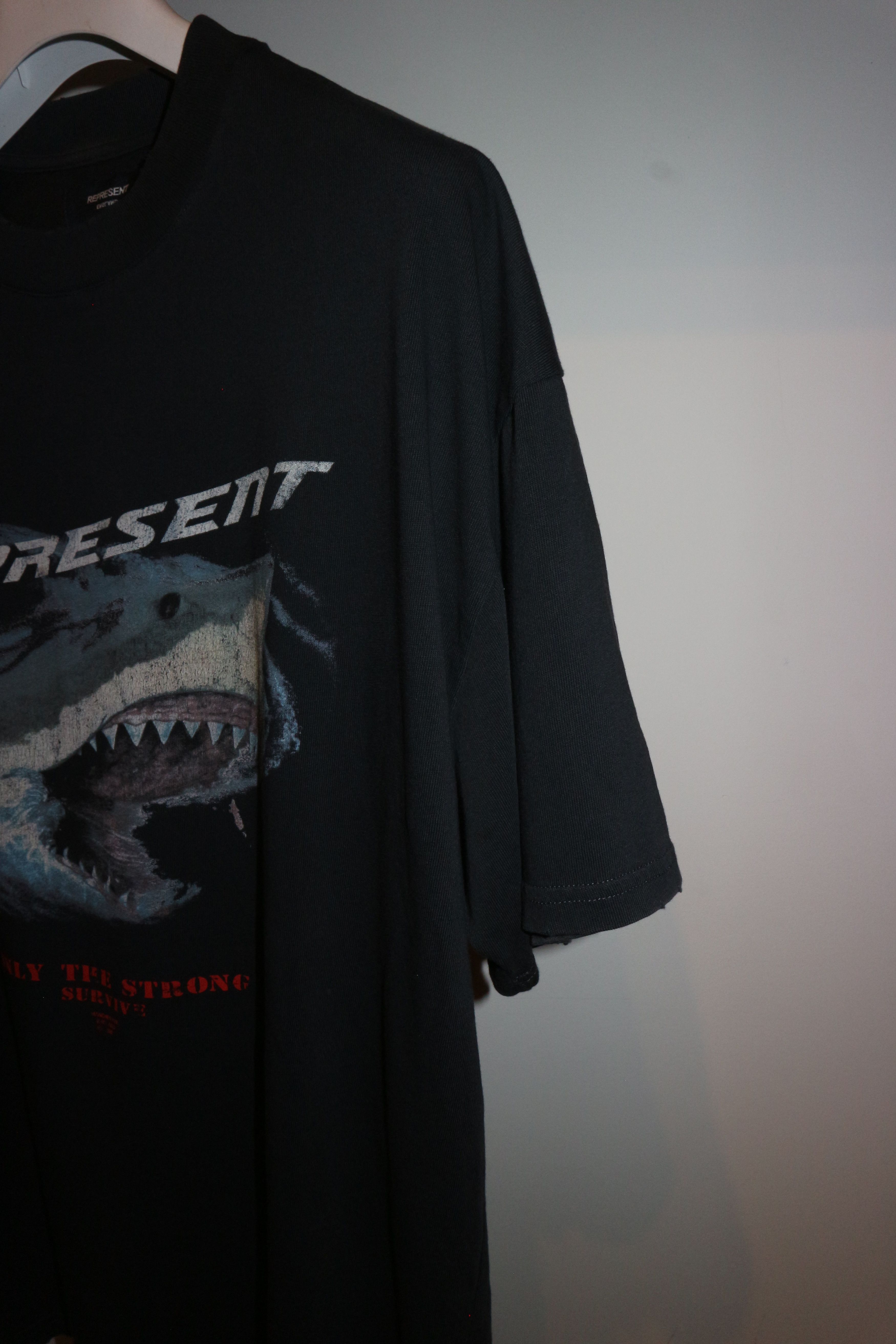 Represent Clo. shark print t-shirt Size US S / EU 44-46 / 1 - 3 Thumbnail