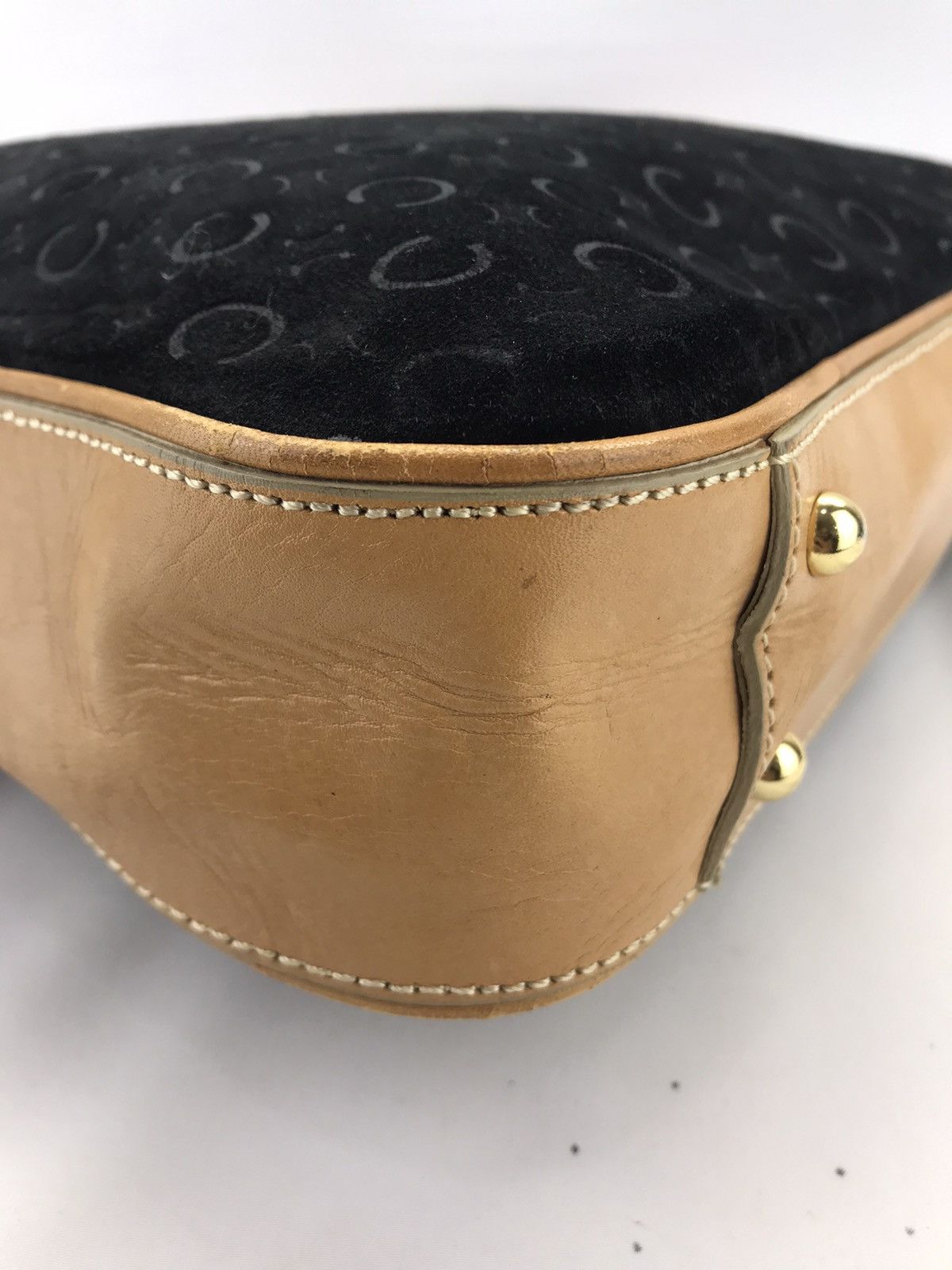 Celine ❌Last Drop❌Auth Celine Suede leather monogram shoulderbag Size ONE SIZE - 11 Thumbnail