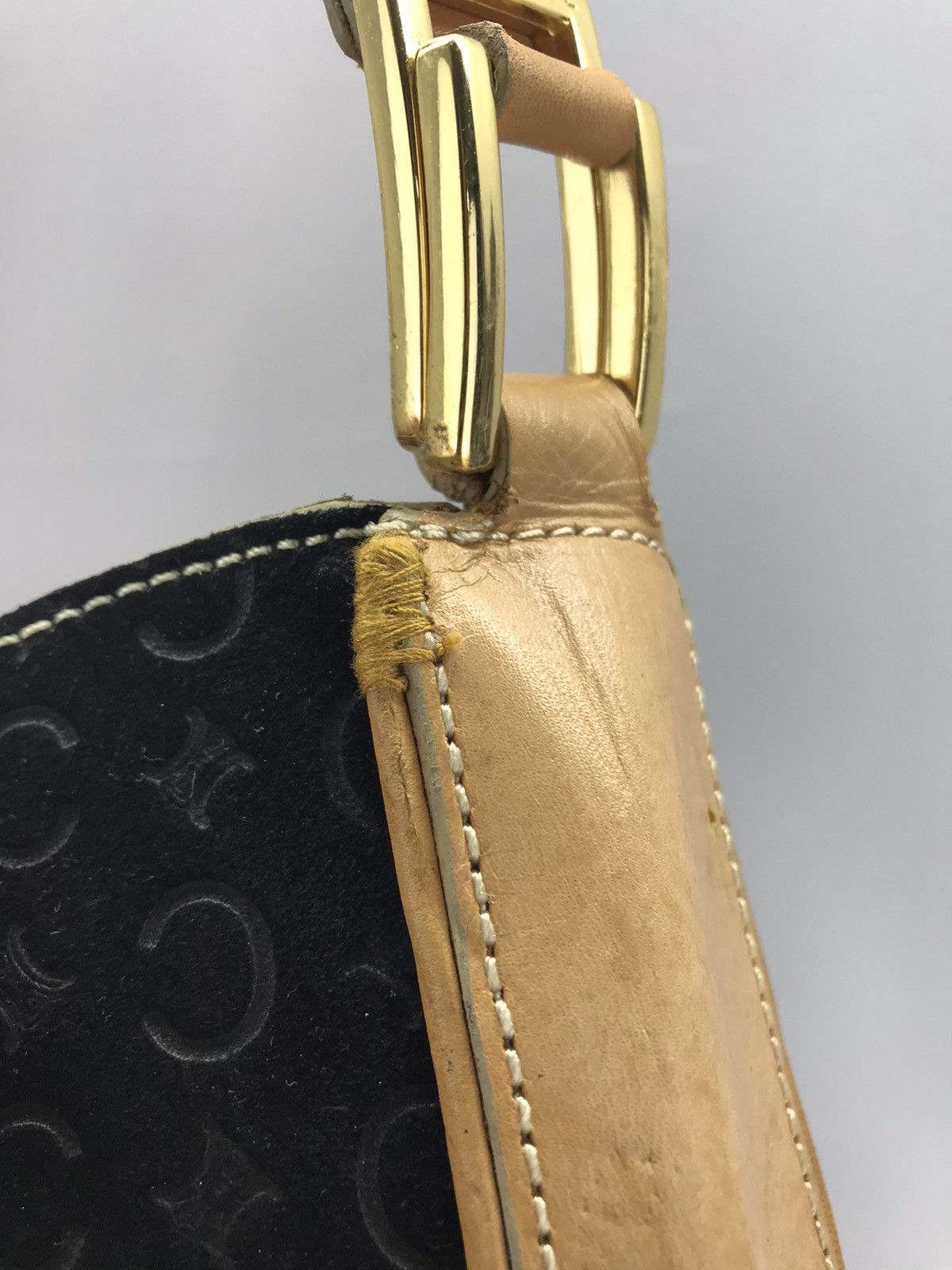 Celine ❌Last Drop❌Auth Celine Suede leather monogram shoulderbag Size ONE SIZE - 4 Thumbnail