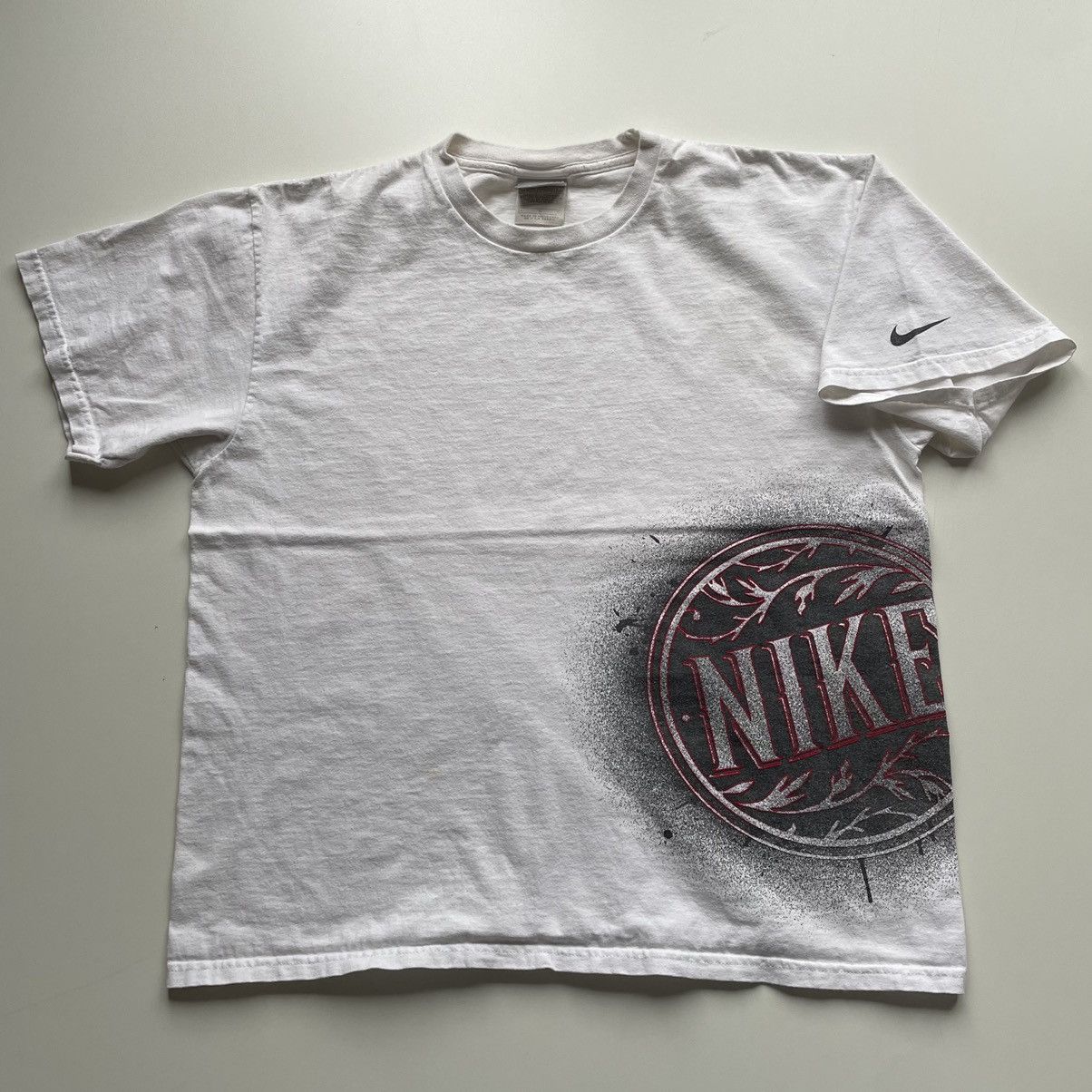 Nike Vintage 2000s Nike Swoosh Graphic T Shirt Men's Medium Rare Size US M / EU 48-50 / 2 - 1 Thumbnail