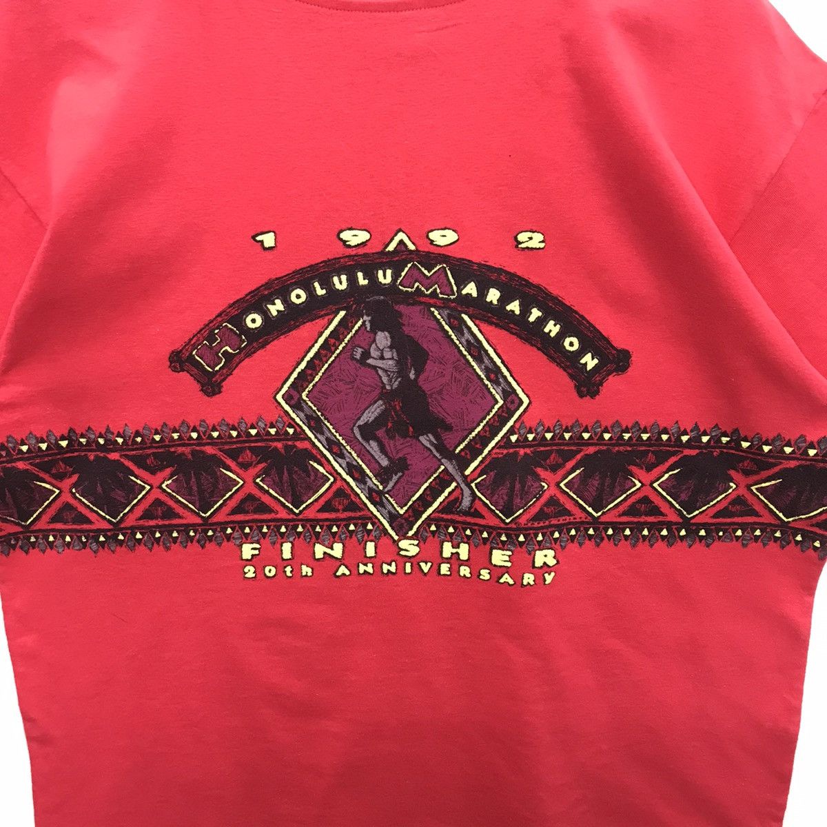 Hanes × Vintage Rare!! Vintage Hanes Honolulu Marathon 1992 Mirror Print Tee Size US L / EU 52-54 / 3 - 5 Thumbnail