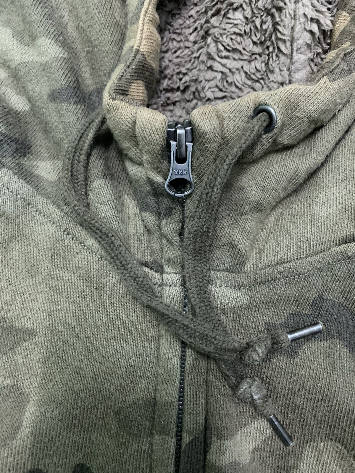 Uniqlo Nice Army Uniqlo Zipper Hoodies Size US M / EU 48-50 / 2 - 3 Thumbnail