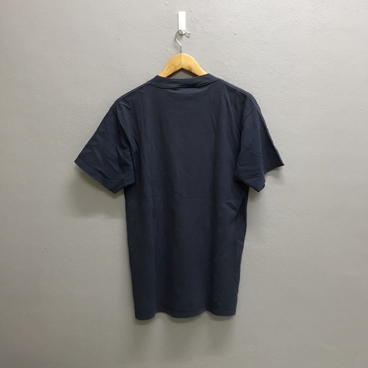 Vintage Vintage 90s Sea World Tultex Tshirt Size US M / EU 48-50 / 2 - 5 Thumbnail