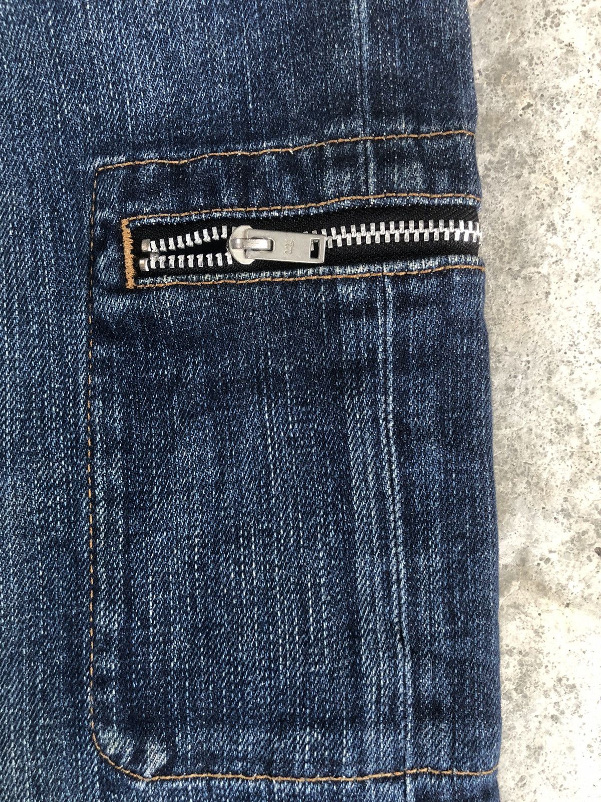 Undercover × Uniqlo Undercover X Uniqlo Distressed Jeans Skinny Jeans Size US 32 / EU 48 - 12 Thumbnail