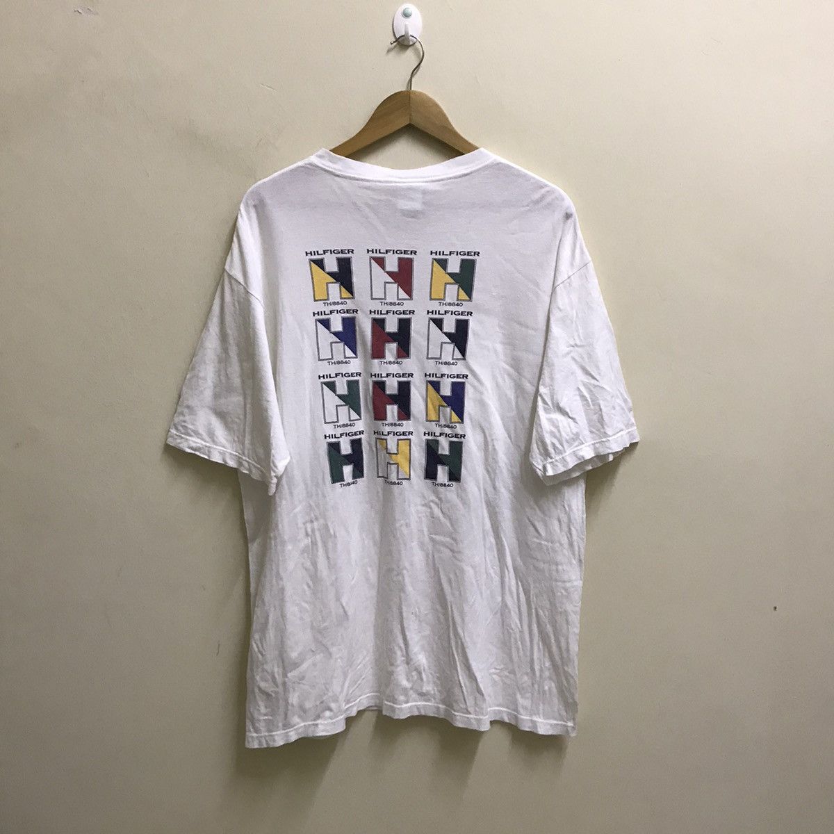 Tommy Hilfiger 🔥Vintage 90s Tommy Hilfiger Tshirt Size US XL / EU 56 / 4 - 8 Thumbnail