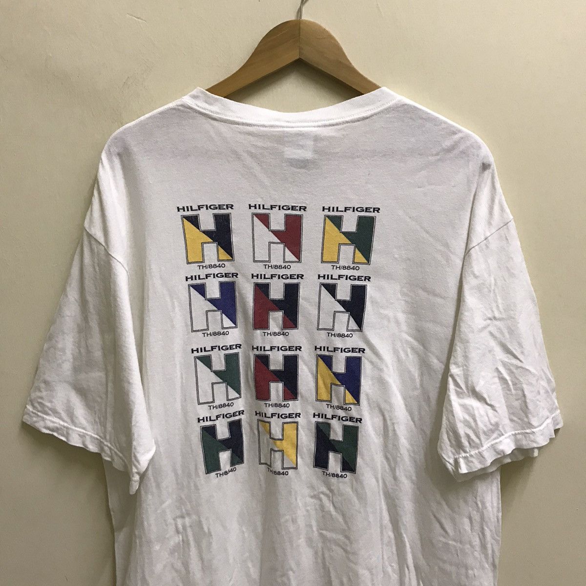 Tommy Hilfiger 🔥Vintage 90s Tommy Hilfiger Tshirt Size US XL / EU 56 / 4 - 6 Thumbnail