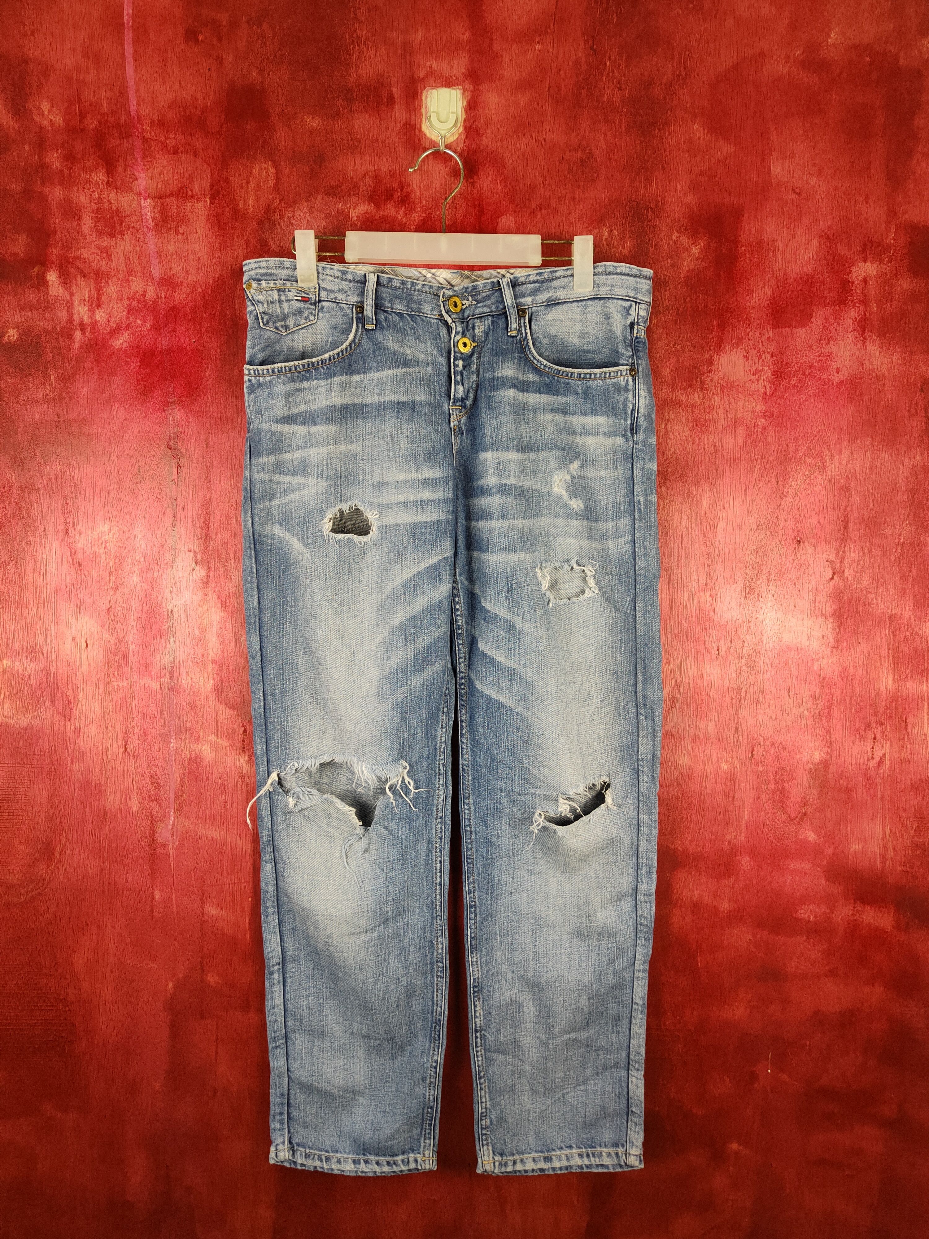 Japanese Brand DL Hilfiger Blue Ripped Distressed Soft Denim #5954 Size 28" / US 6 / IT 42 - 1 Thumbnail