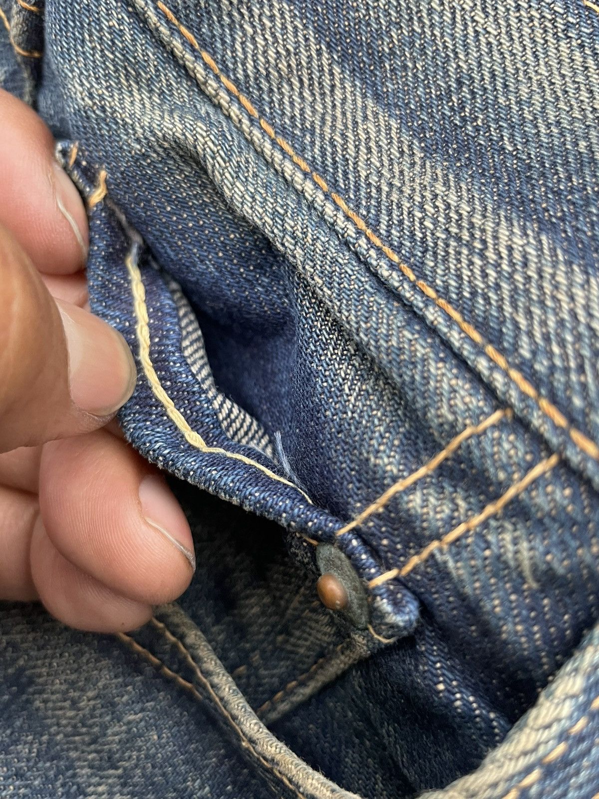 Levi's Vintage Levis 2001 501 E 1966 Selvedge Denim Size US 28 / EU 44 - 21 Thumbnail
