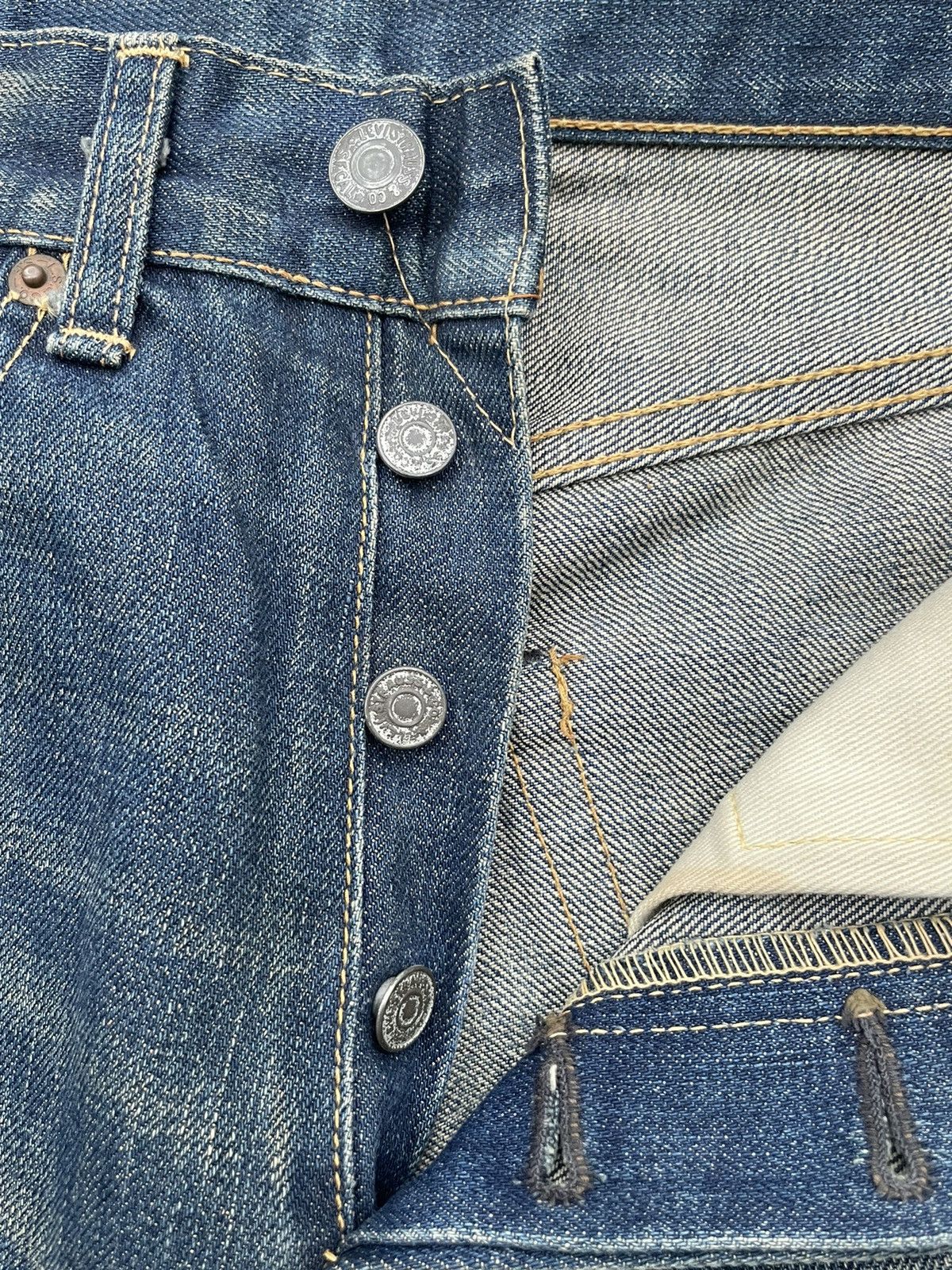 Levi's Vintage Levis 2001 501 E 1966 Selvedge Denim Size US 28 / EU 44 - 23 Thumbnail