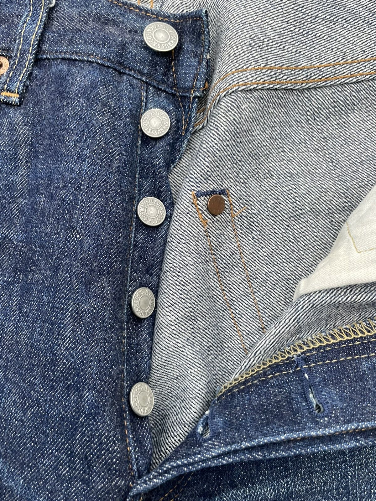 Levi's Vintage Levis 1999 501XX E 1955 Selvedge Denim Size US 32 / EU 48 - 23 Thumbnail