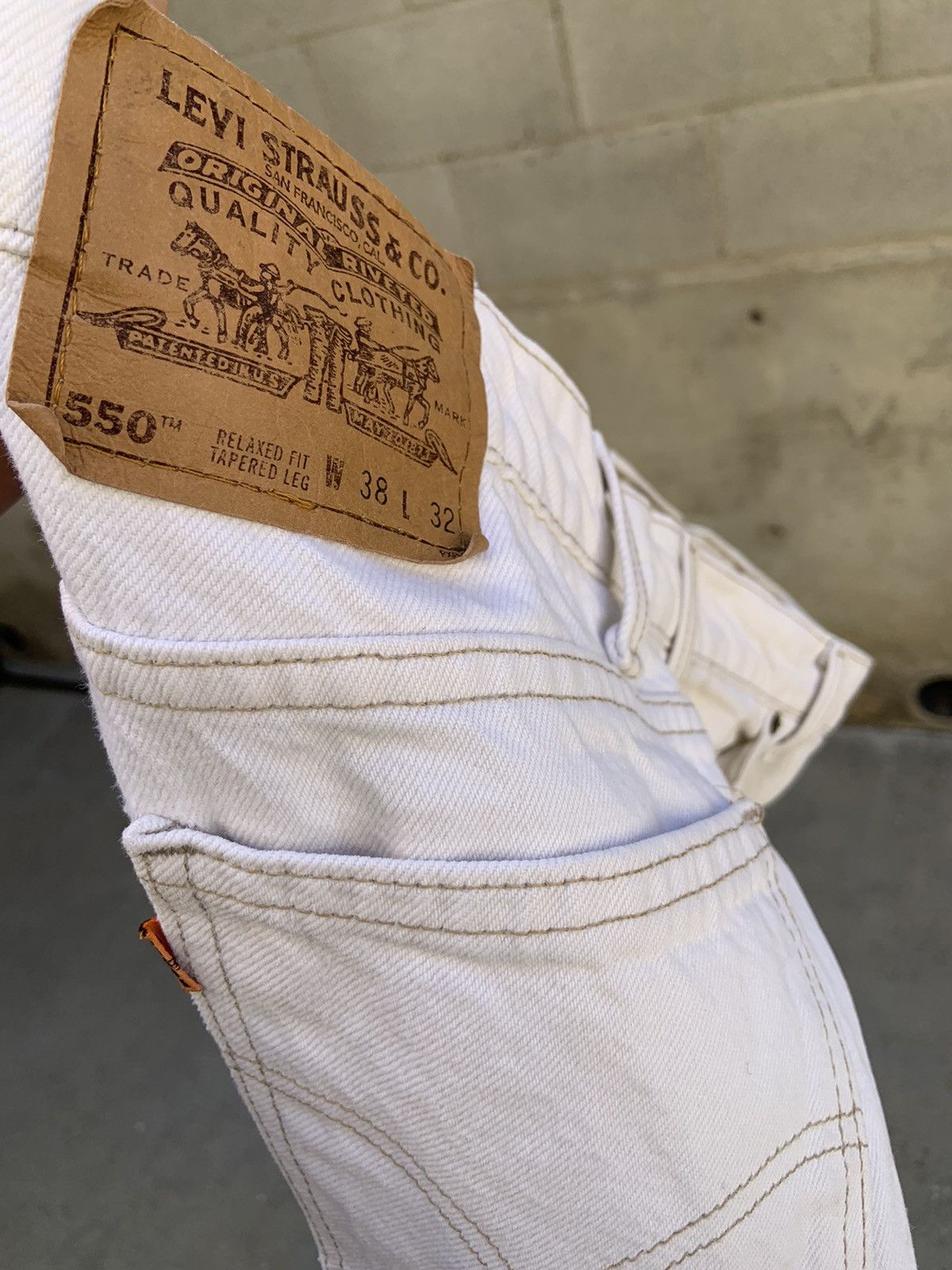 Levi's Vintage levis 550 denim jeans Size US 36 / EU 52 - 8 Thumbnail