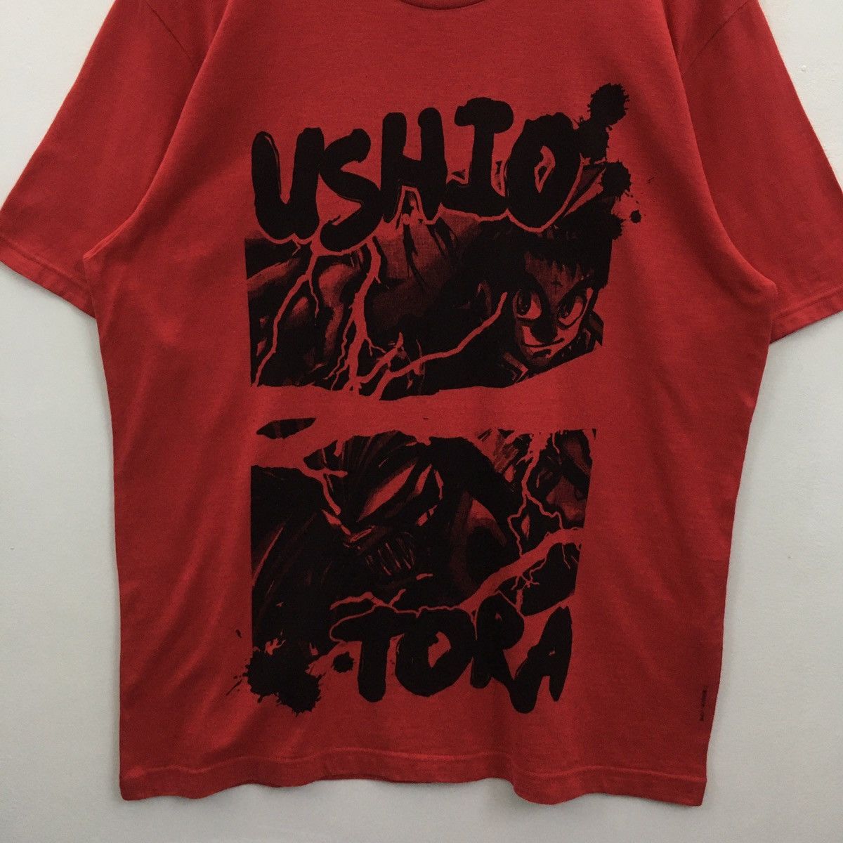 Anime × Uniqlo Rare Ushio Tora Anime x Uniqlo Spell Out Graphic Tee Size US L / EU 52-54 / 3 - 5 Thumbnail