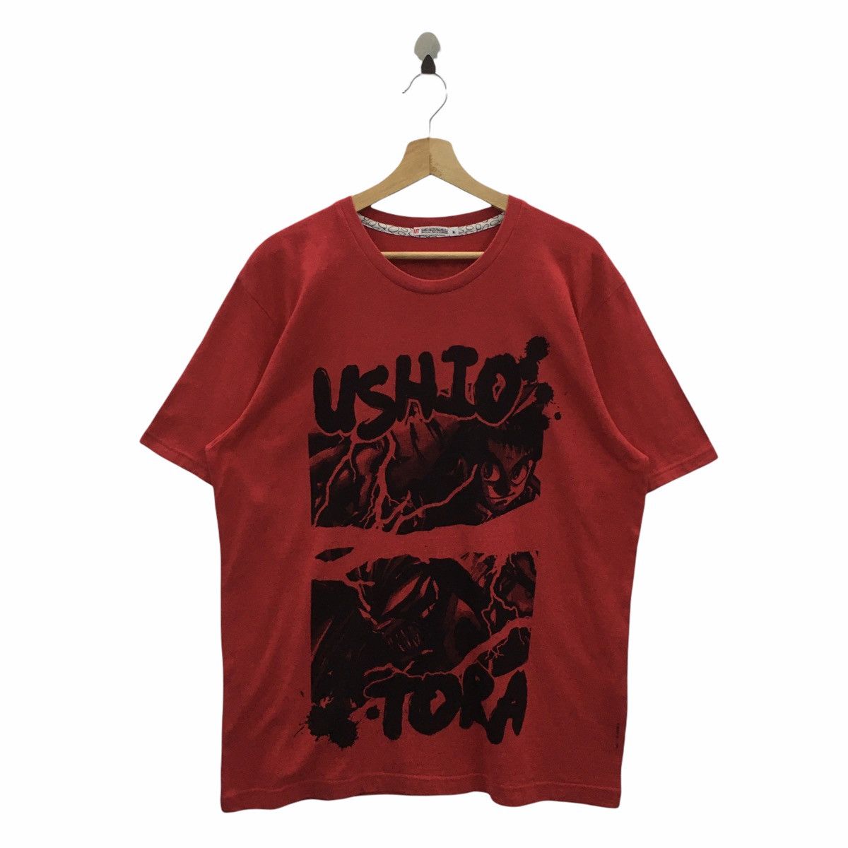Anime × Uniqlo Rare Ushio Tora Anime x Uniqlo Spell Out Graphic Tee Size US L / EU 52-54 / 3 - 1 Thumbnail
