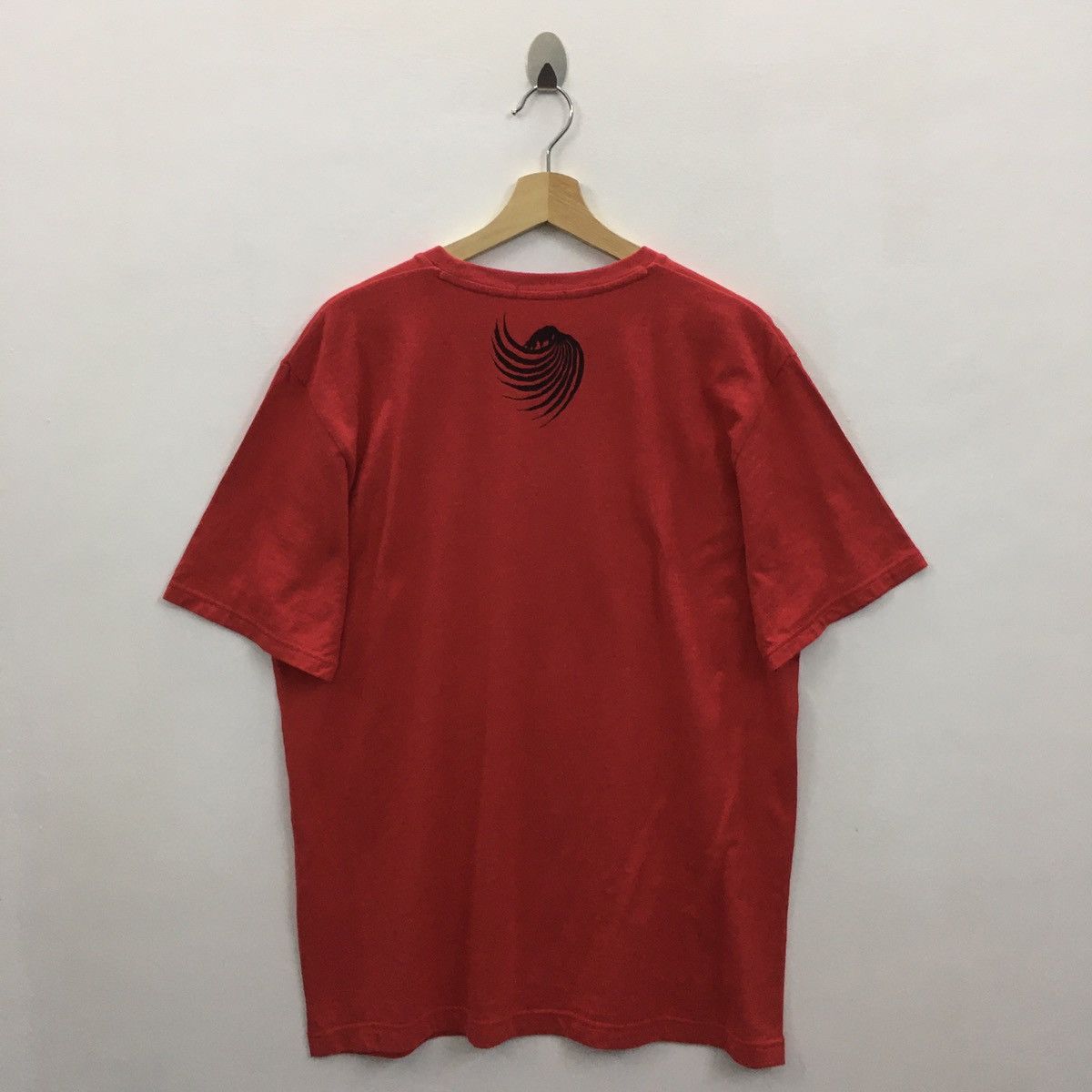 Anime × Uniqlo Rare Ushio Tora Anime x Uniqlo Spell Out Graphic Tee Size US L / EU 52-54 / 3 - 7 Thumbnail