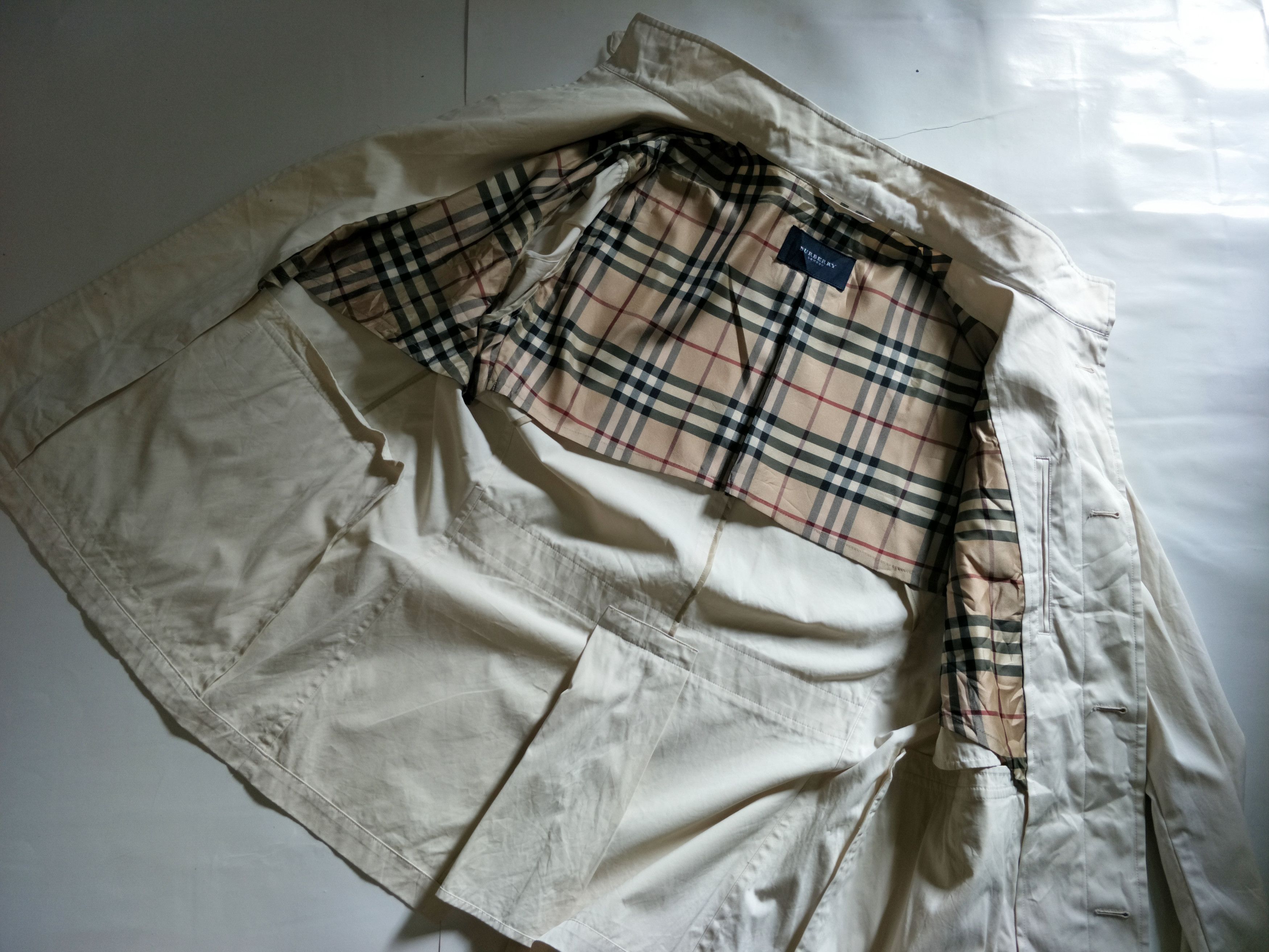 Burberry Vintage Burberry White Jacket Size US L / EU 52-54 / 3 - 5 Thumbnail