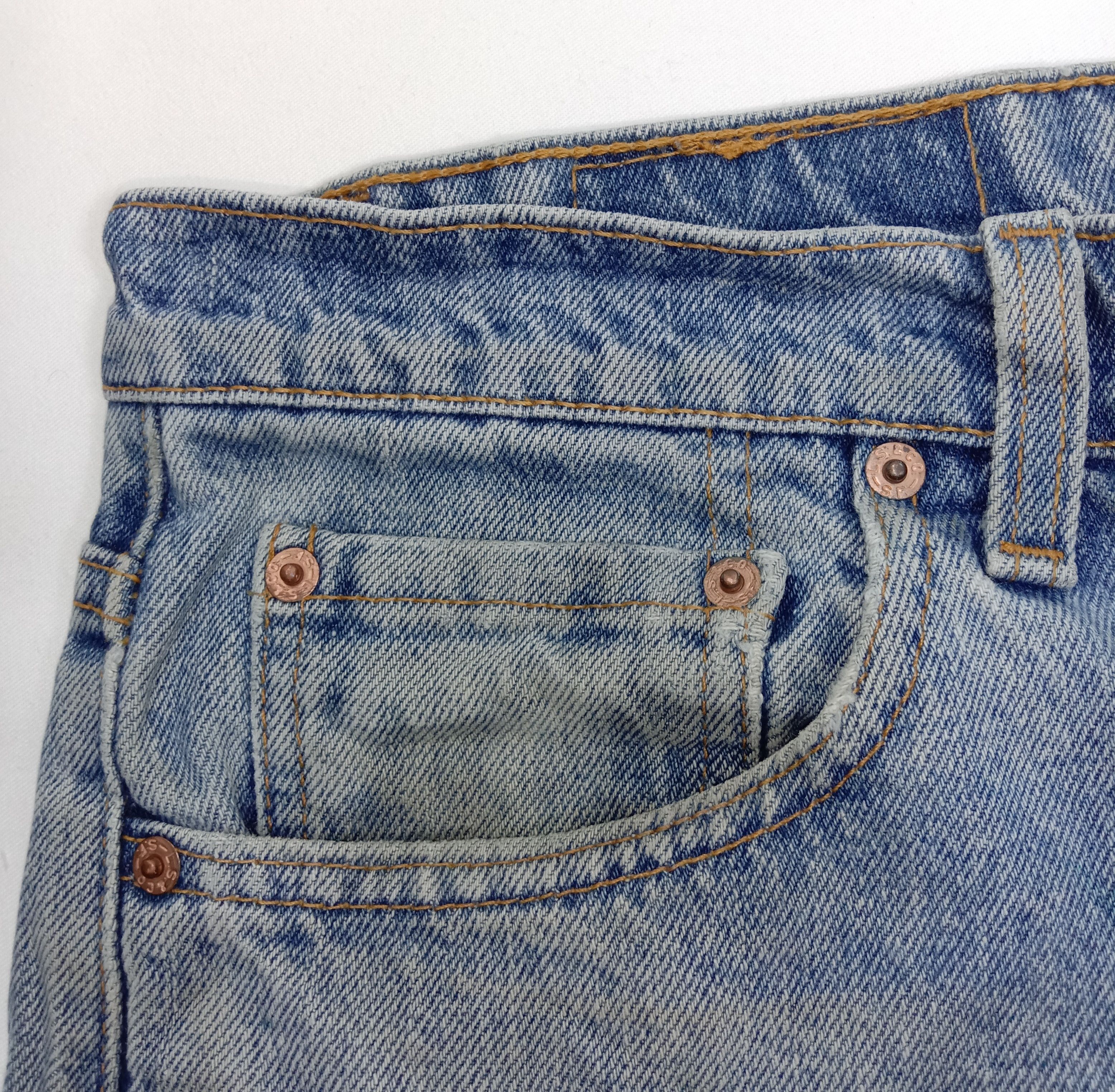 Levi's Vintage 90s Levi's 505 Jeans Light Wash Regular Fit Denim Size US 33 - 12 Thumbnail