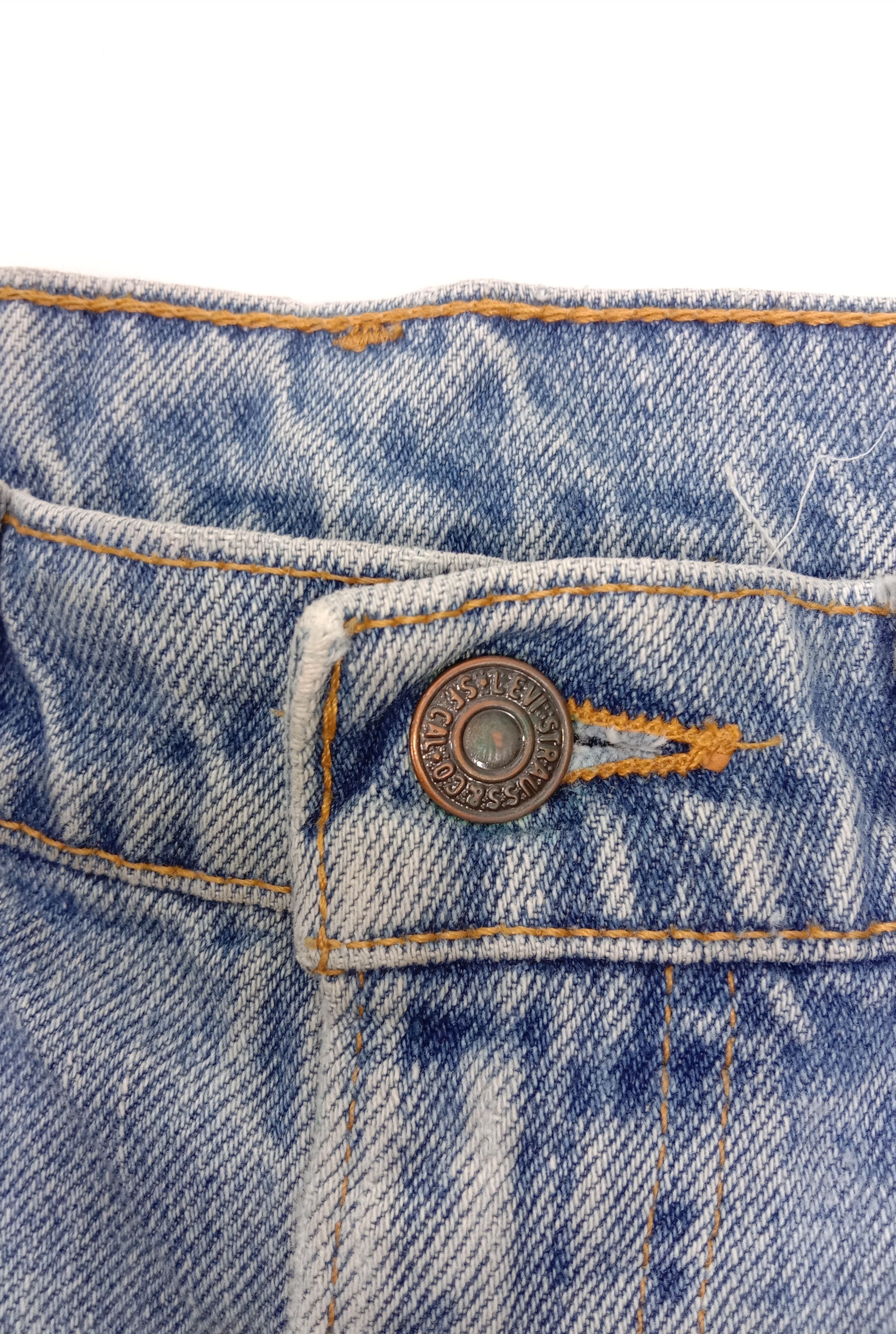 Levi's Vintage 90s Levi's 505 Jeans Light Wash Regular Fit Denim Size US 33 - 10 Thumbnail