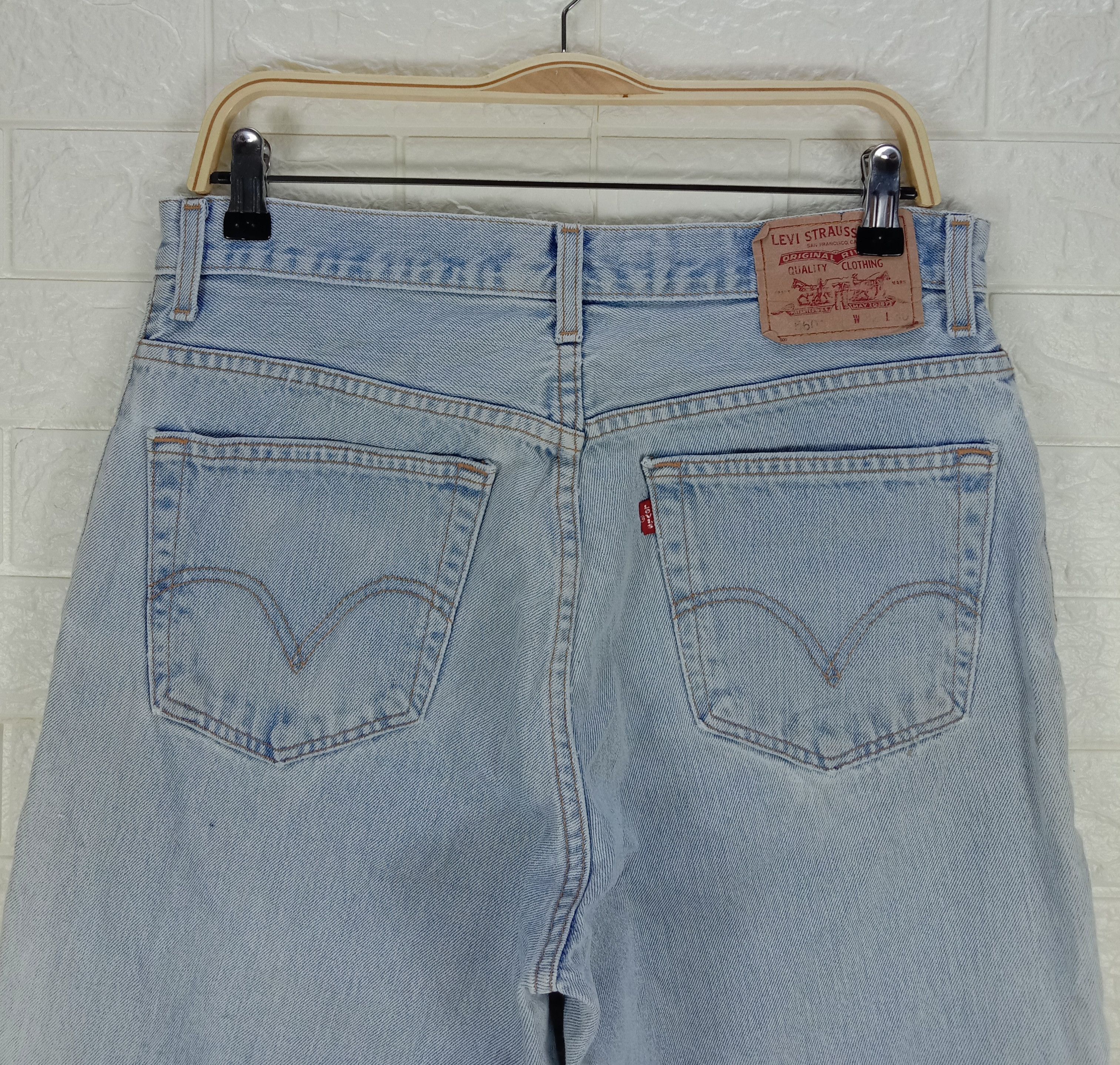 Levi's Vintage Levi's 560 Jeans Light Wash Distressed Denim Size US 32 / EU 48 - 6 Thumbnail