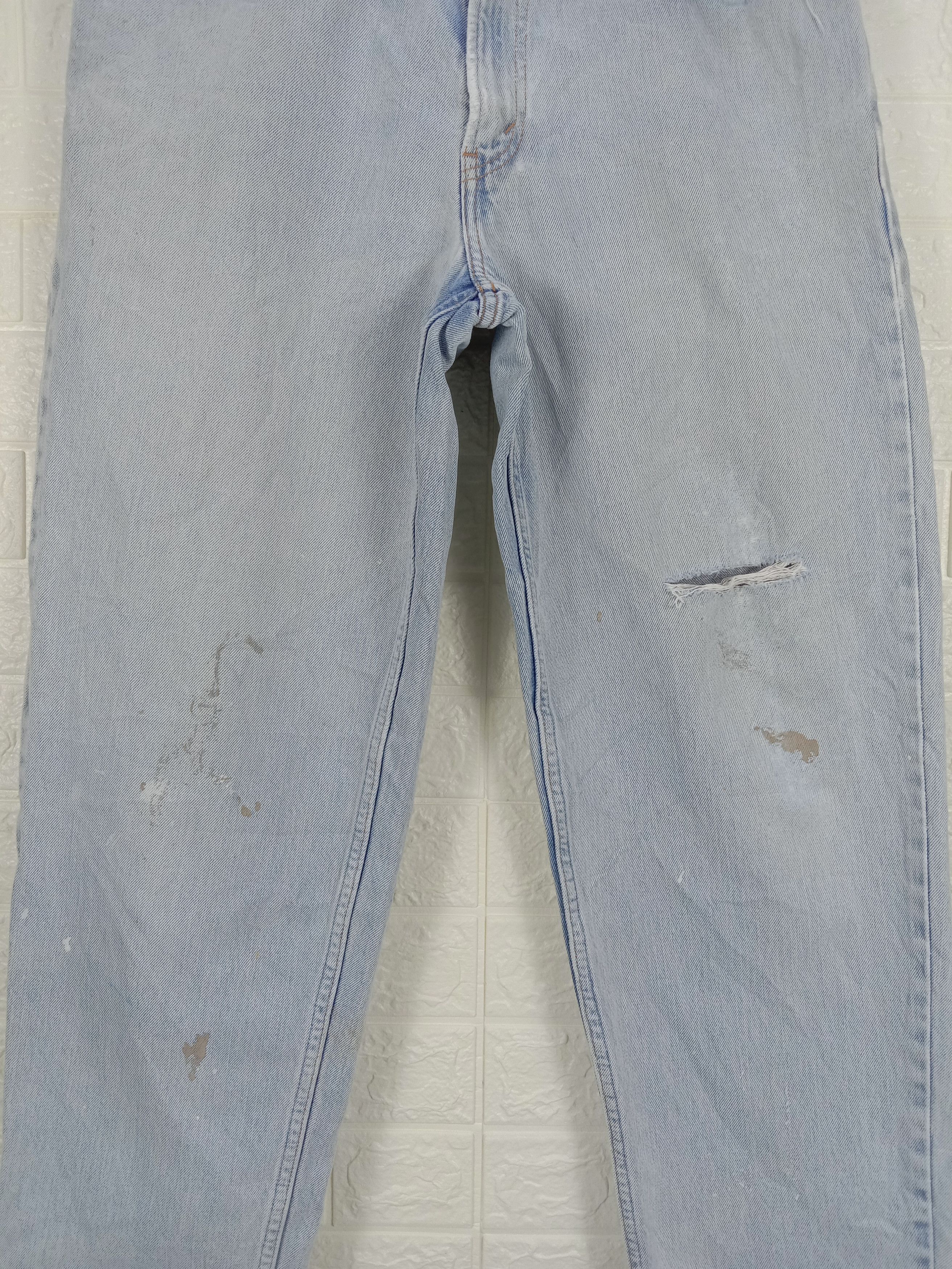 Levi's Vintage Levi's 560 Jeans Light Wash Distressed Denim Size US 32 / EU 48 - 3 Thumbnail