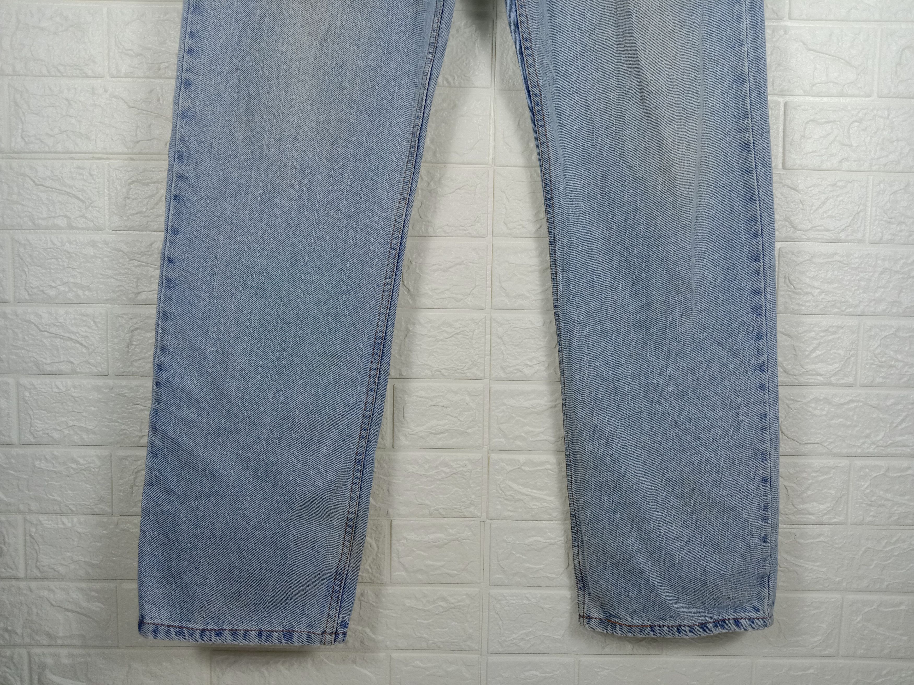 Levi's Vintage Levi's 505 Jeans Light Wash Regular Fit Denim Size US 36 / EU 52 - 4 Thumbnail