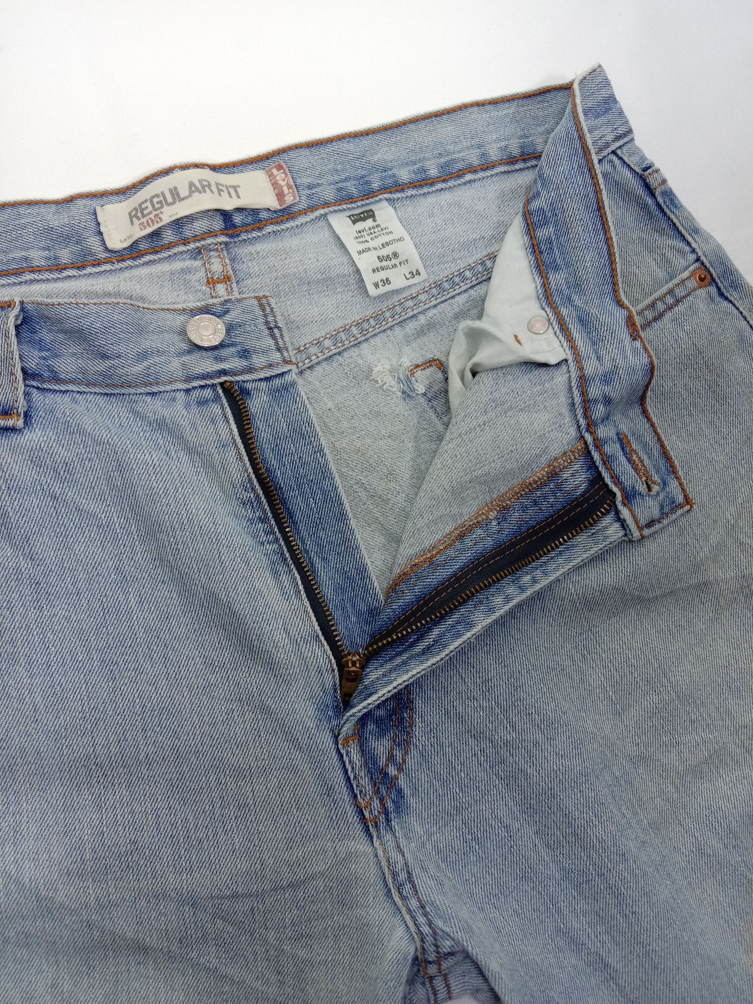 Levi's Vintage Levi's 505 Jeans Light Wash Regular Fit Denim Size US 36 / EU 52 - 9 Thumbnail