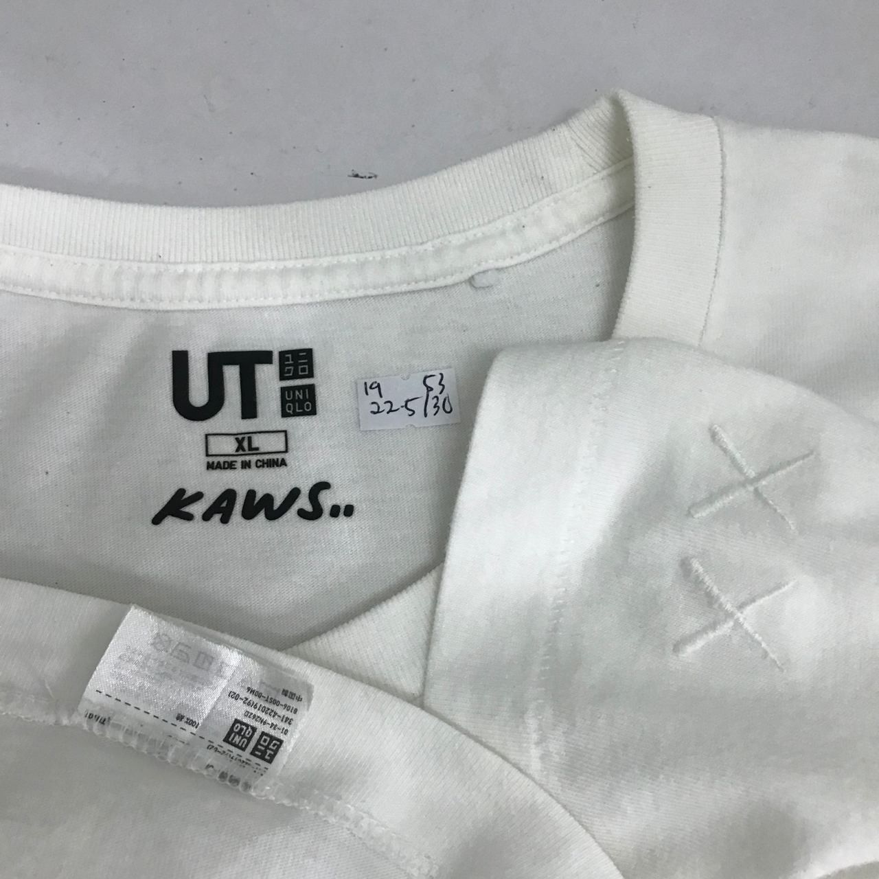 Kaws × Vintage 🔥 Vintage 90's Kaws Big Logo Tshirt Japanese Brand Size US L / EU 52-54 / 3 - 5 Thumbnail