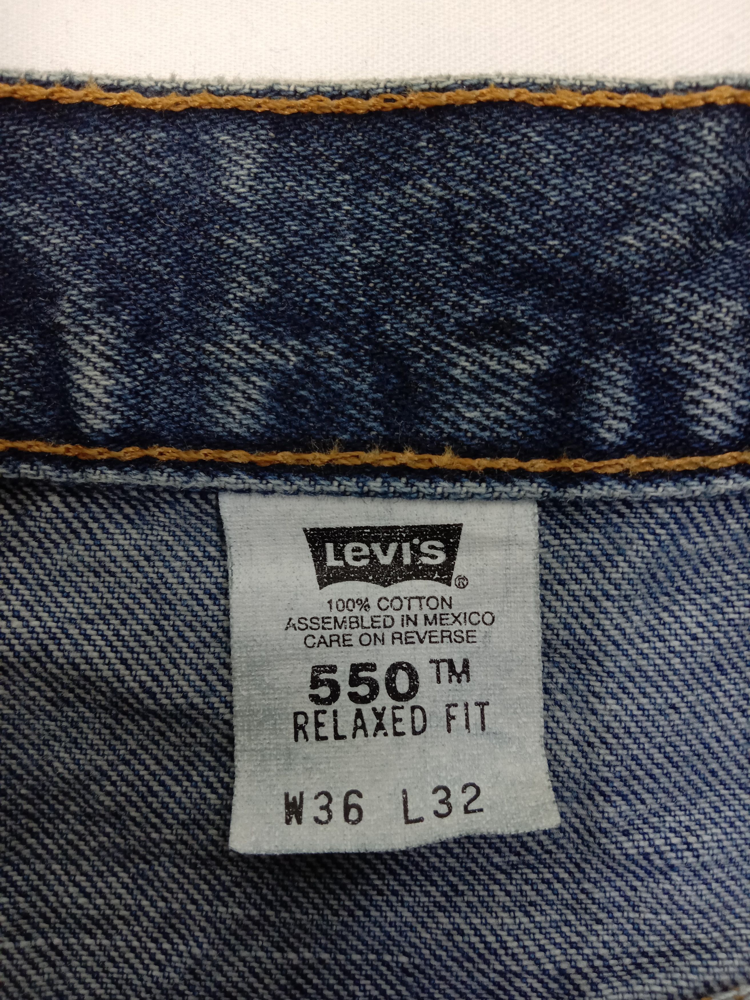 Levi's Vintage 90s Levi's 550 Jeans Relaxed Fit Denim Size US 35 - 14 Thumbnail