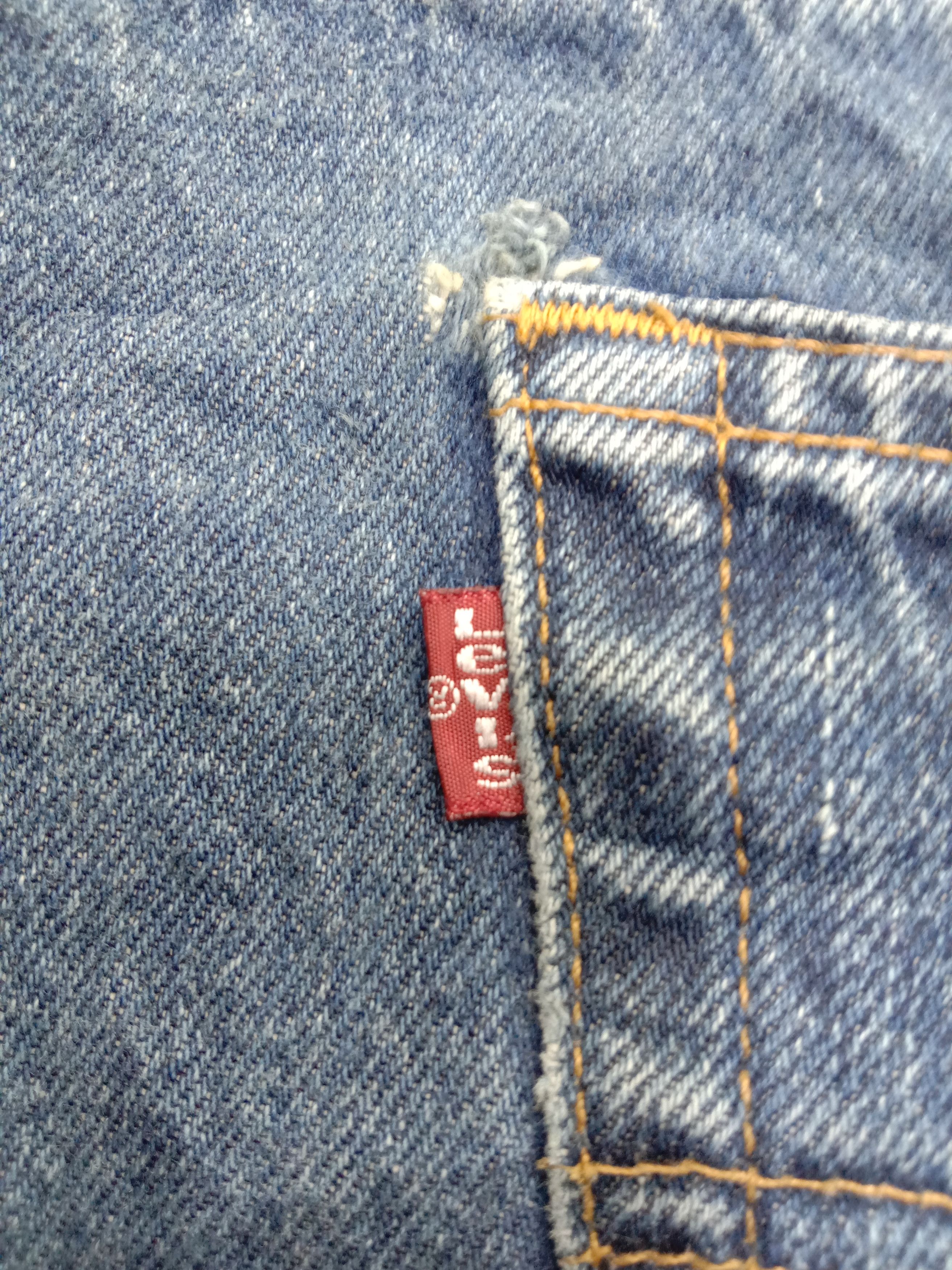 Levi's Vintage 90s Levi's 550 Jeans Relaxed Fit Denim Size US 35 - 11 Thumbnail