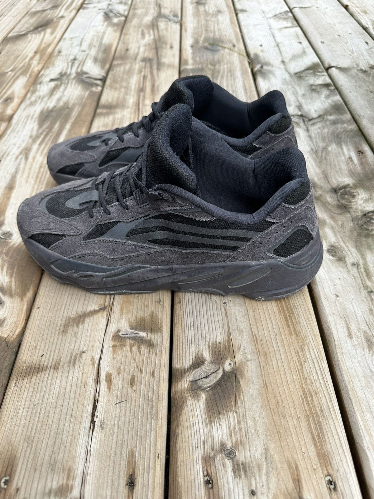 Adidas × Kanye West Yeezy 700 V2 Vanta Like New Black / Grey Sneakers / Shoes Size US 11.5 / EU 44-45 - 3 Thumbnail
